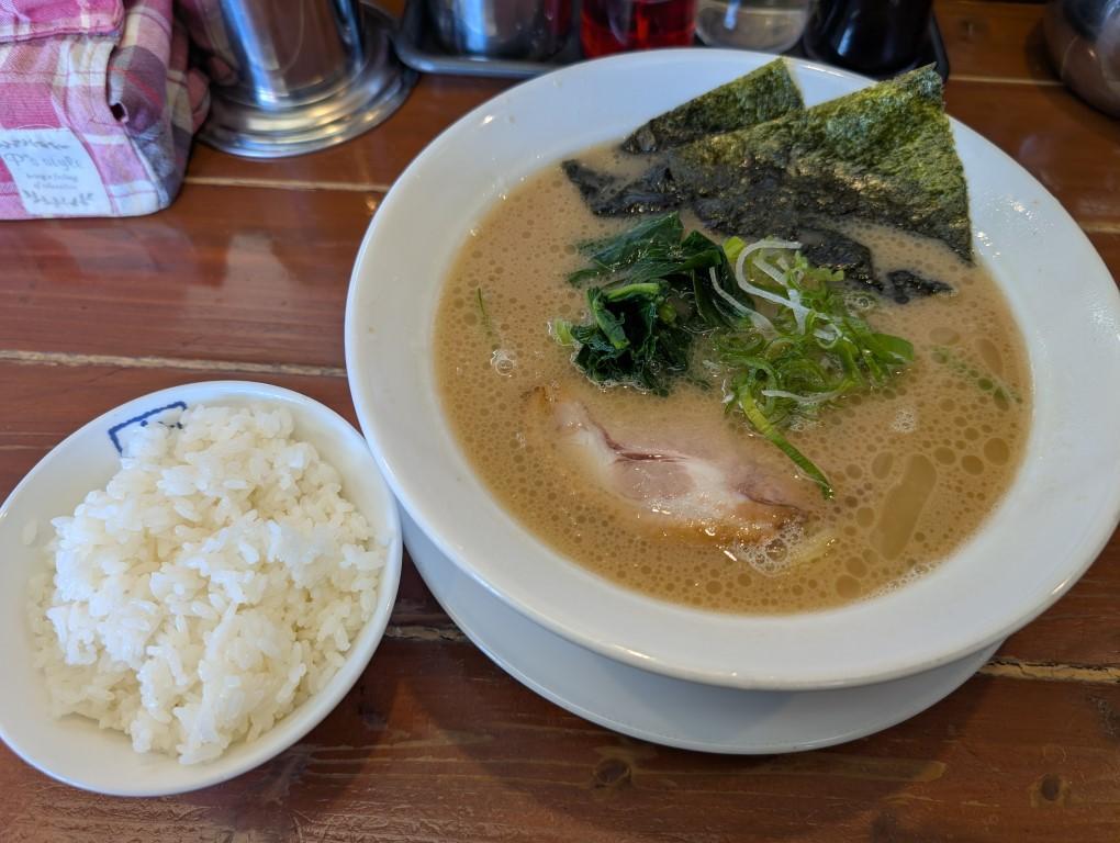 仙台っ子ラーメン（大）＆無料ライス着丼