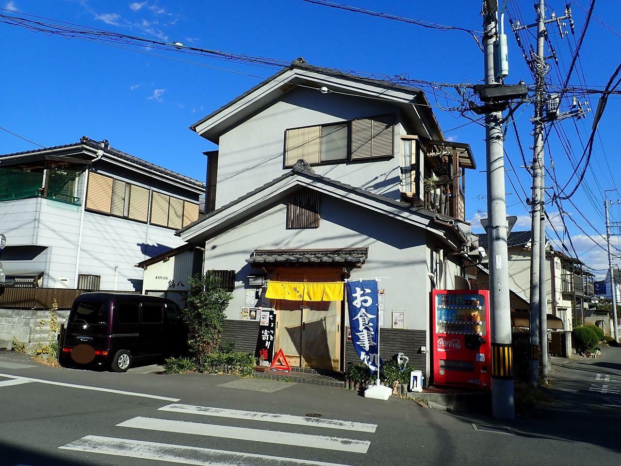 店舗は川越氷川神社の近くです（西武新宿線・本川越駅から徒歩約20分）。お店の駐車場はないので車の方は近くのコインパーキングのご利用を。ちなみに移転前は川越市石原町で営業していました