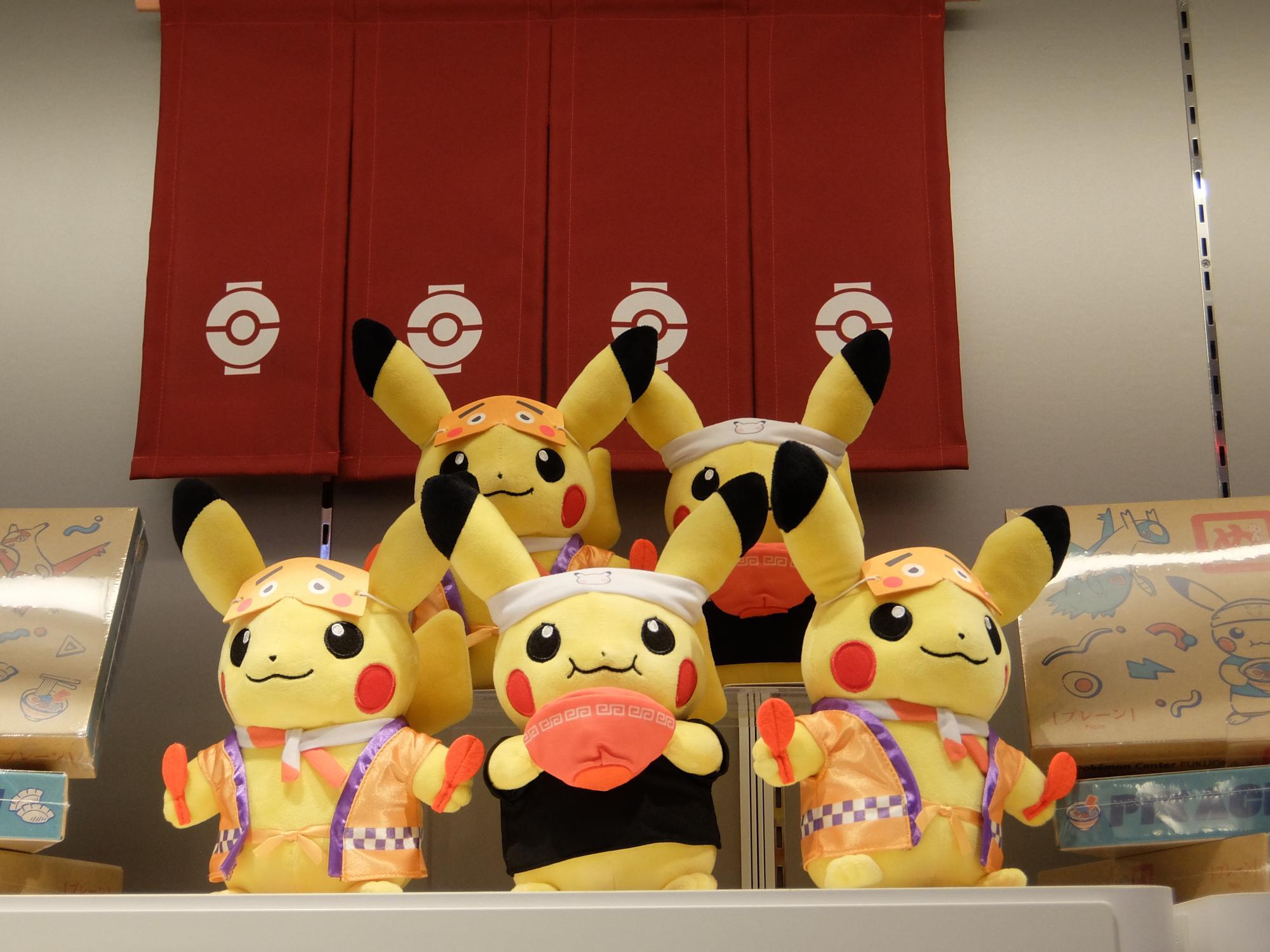 福岡市】「ポケモンセンターフクオカ」は初日から大盛況！ 胸