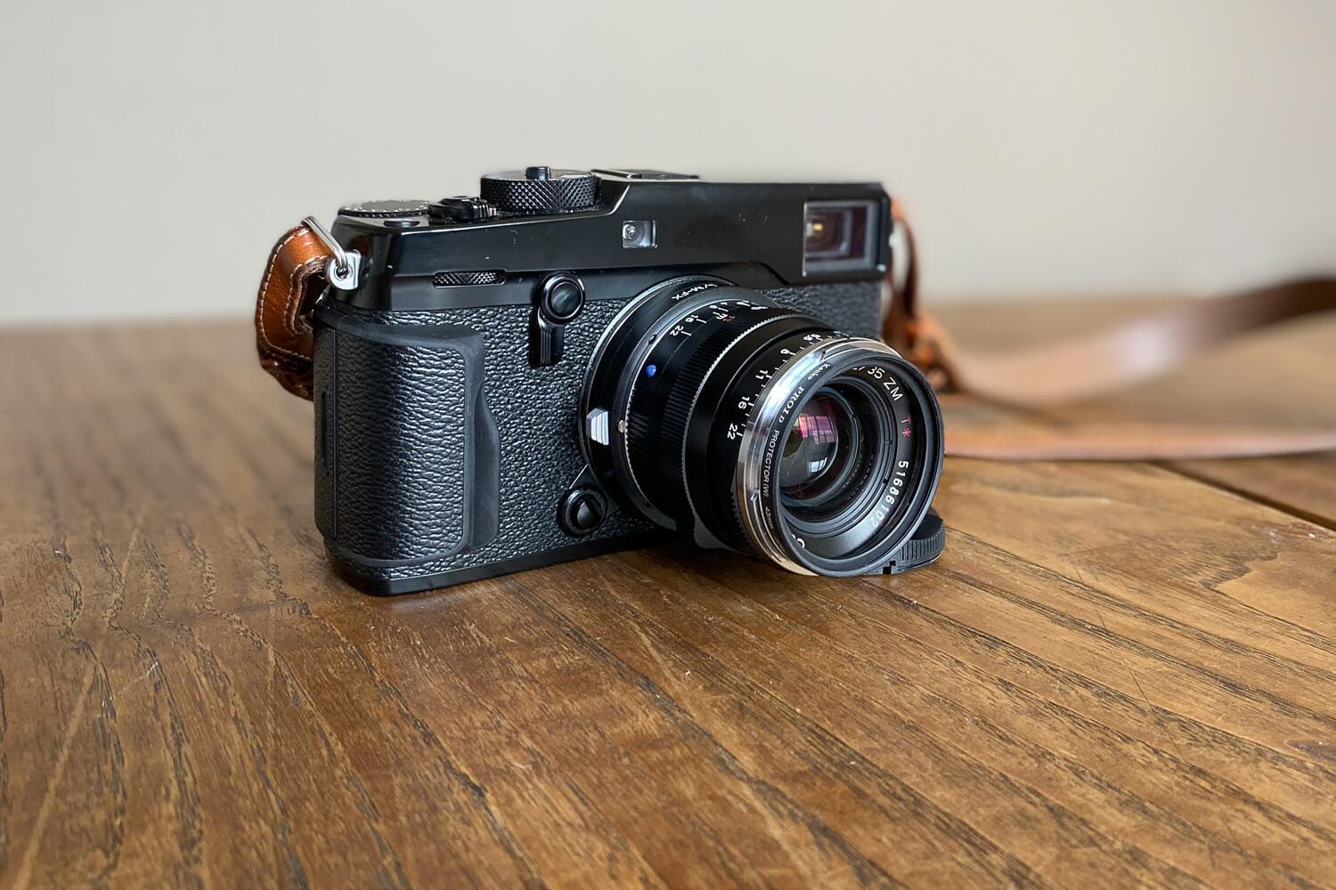 Carl Zeiss Biogon 35mm F2 レビュー｜金属の質感と描写が魅力の