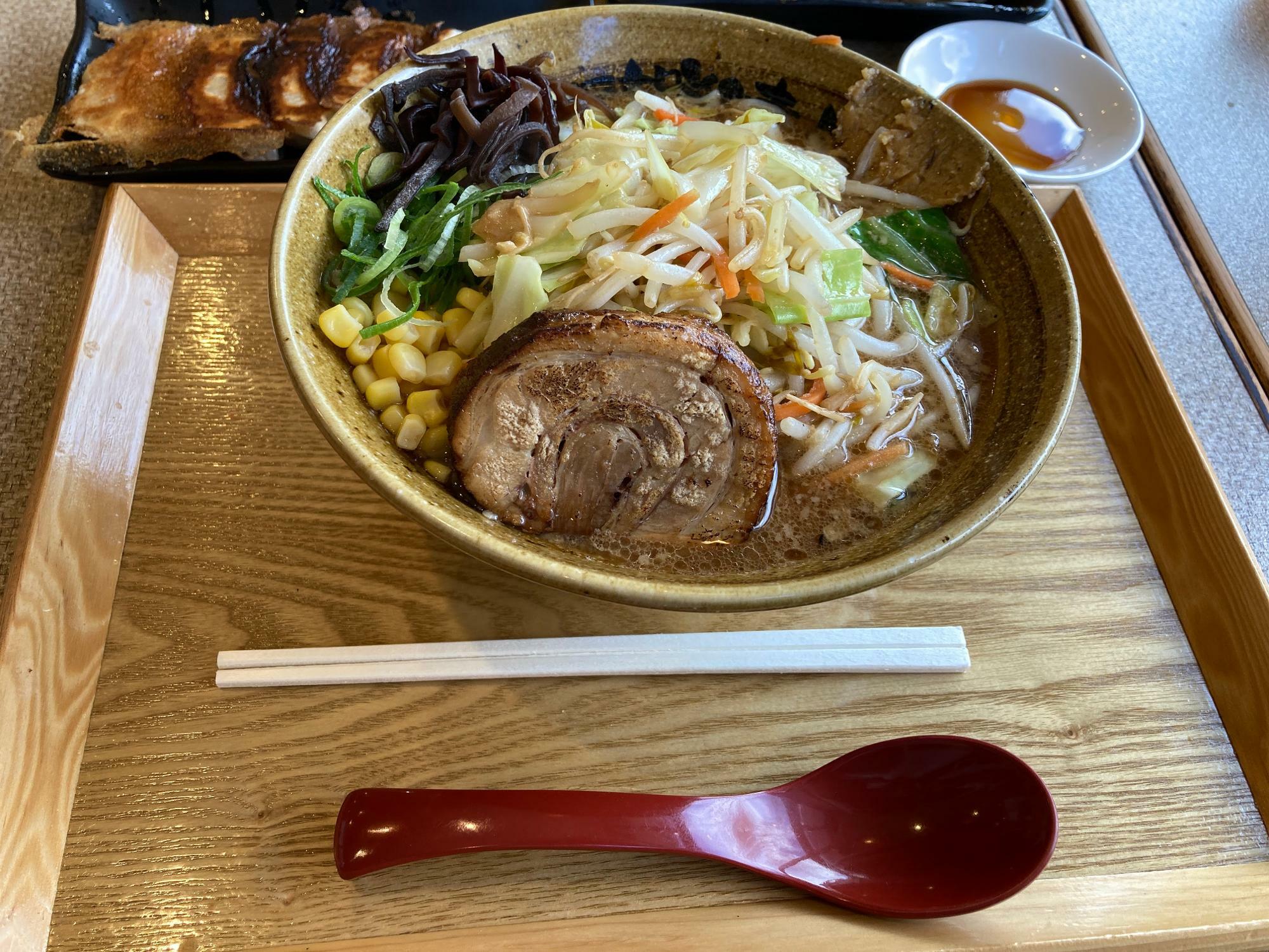 「王道味噌ラーメン」 755円 野菜:中130g（麺の増量不可）