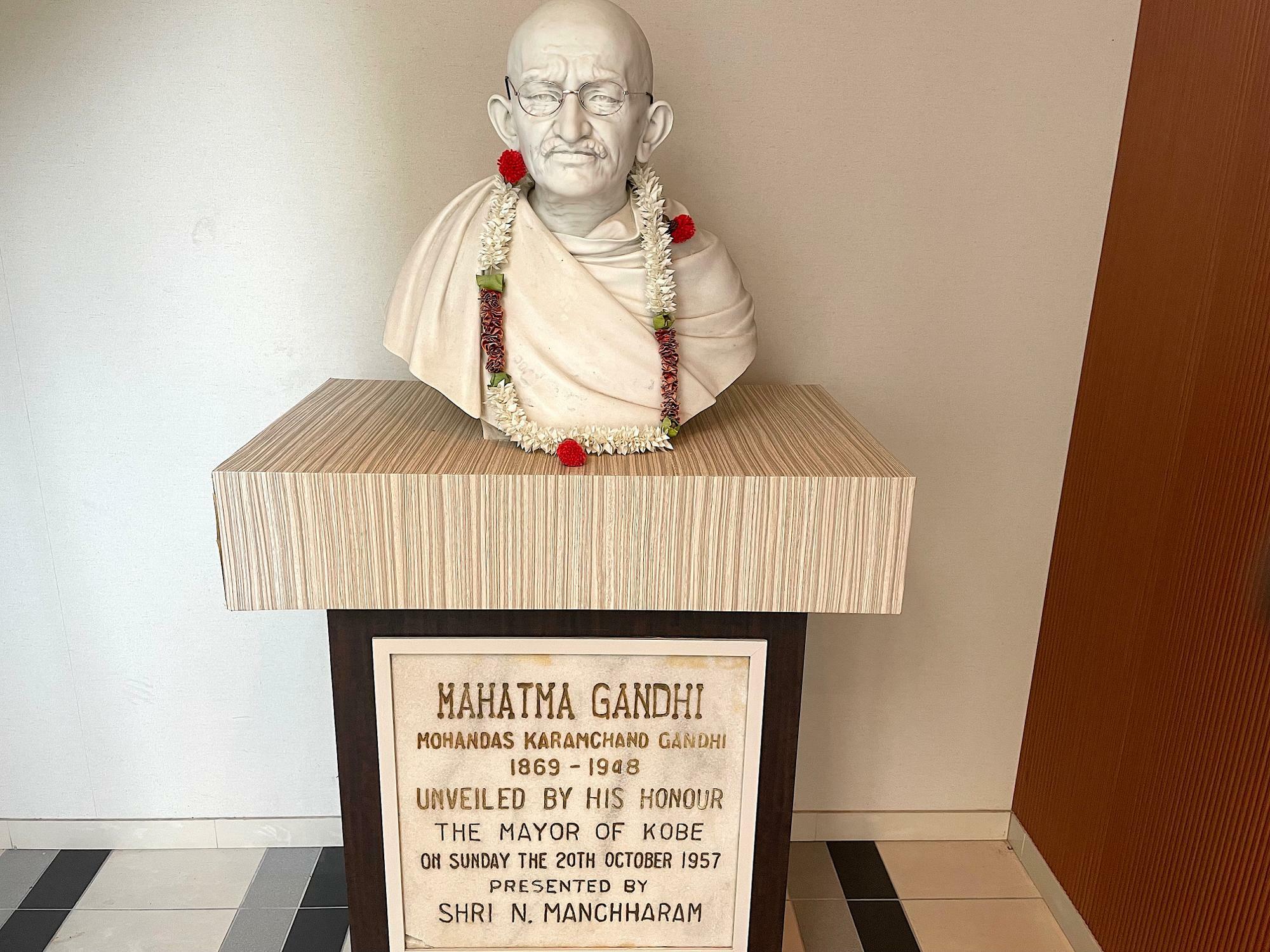 ガンジーはインドにとって、なくてはならないとても重要な人物