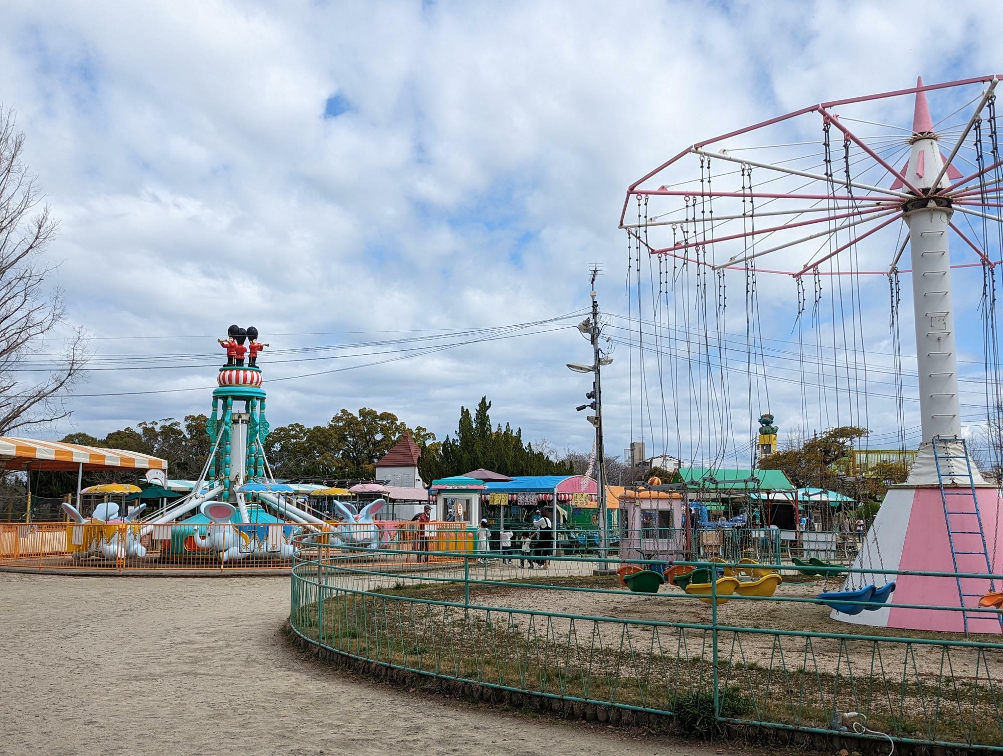 神野公園こども遊園地の園内、どこにたまごはかくれているかな？