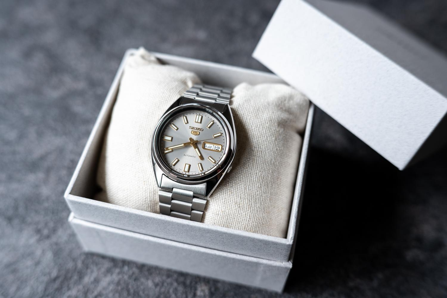 海外向けSEIKO5がカッコいいかつコスパも抜群!腕時計の曜日表示 海外向けSEIKO5がカッコいいかつコスパも抜群!腕時計の曜日表示