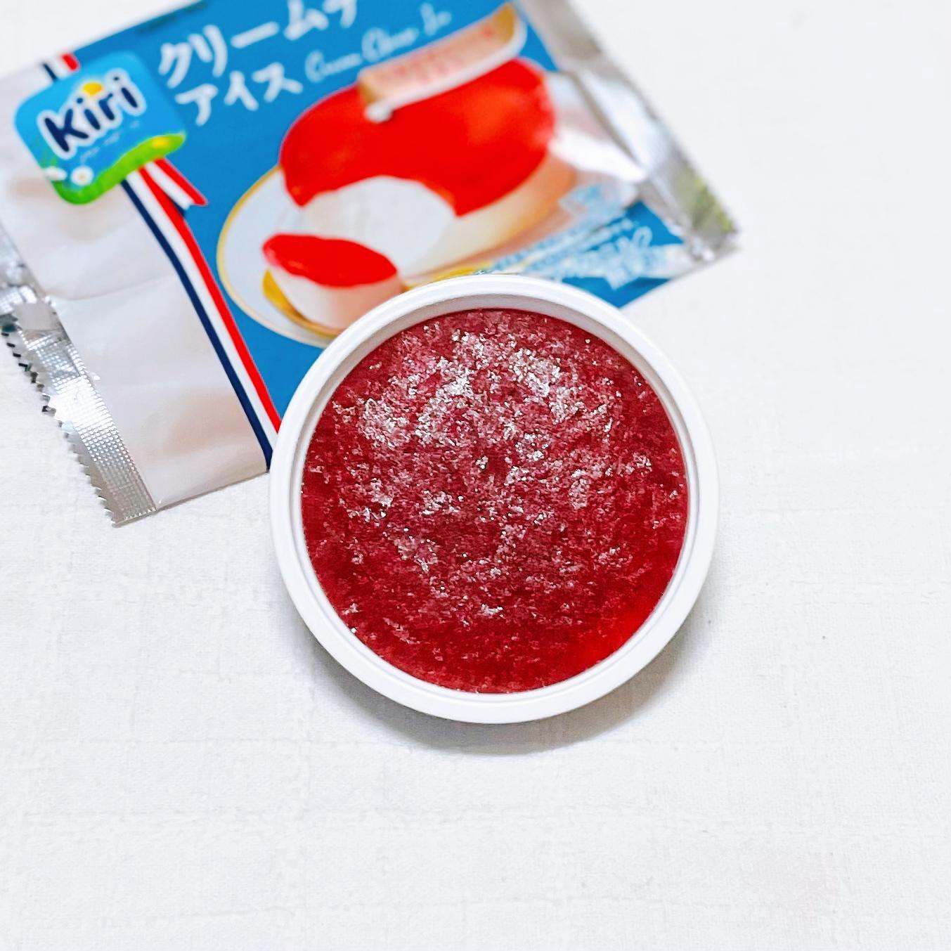ファミマ】Kiri100%使用「クリームチーズアイス」登場!いちご ファミマ】Kiri100%使用「クリームチーズアイス」登場!いちご