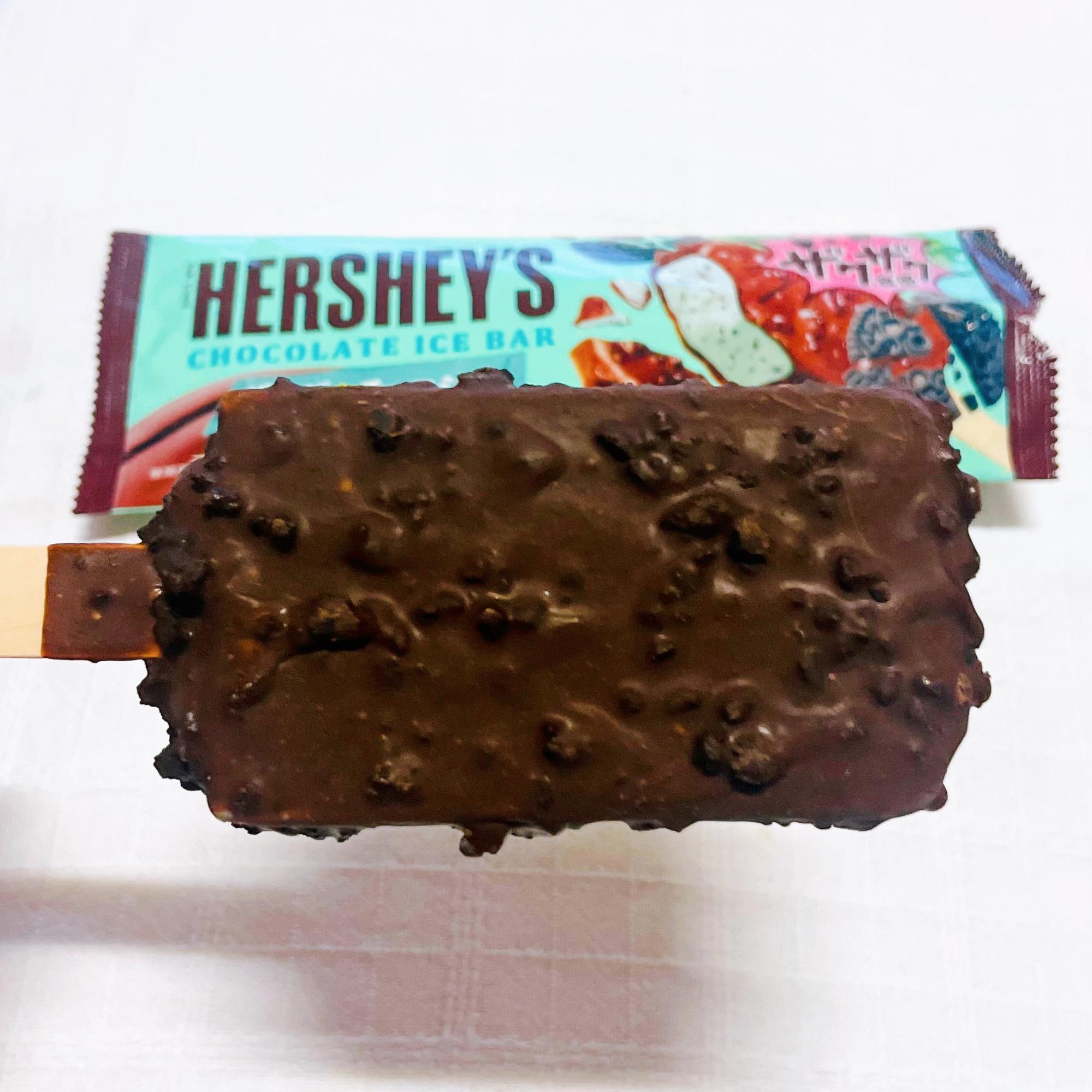 HERSHEY'Sチョコレートアイスバーが今年も登場！ザクザク食感と