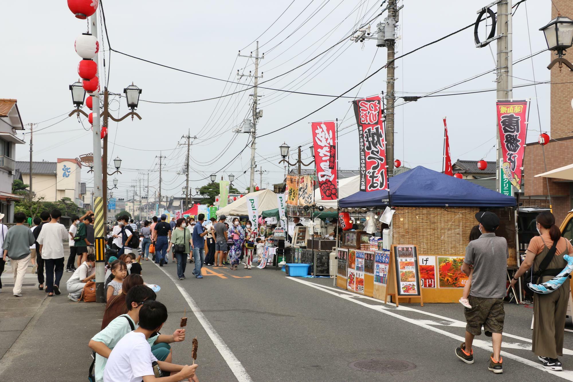 たくさん模擬店がでています（画像提供：高萩市観光協会）