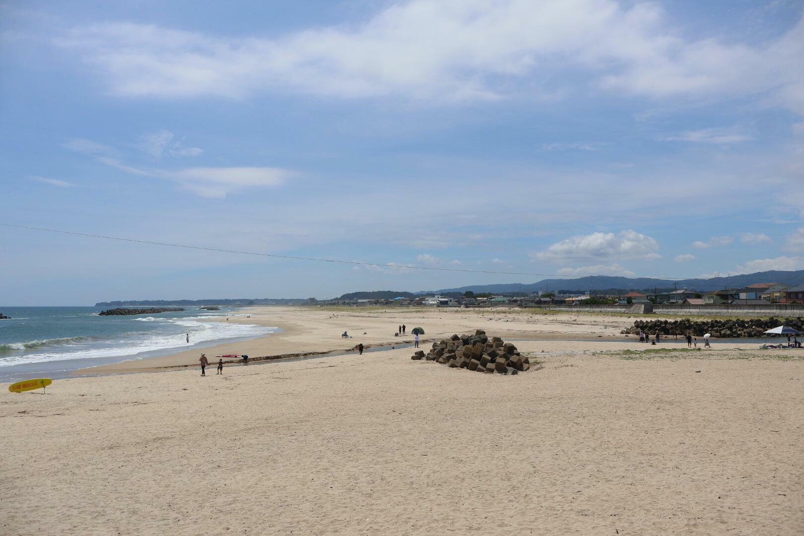 砂山の上からは高萩の海岸が遠くまで見えます