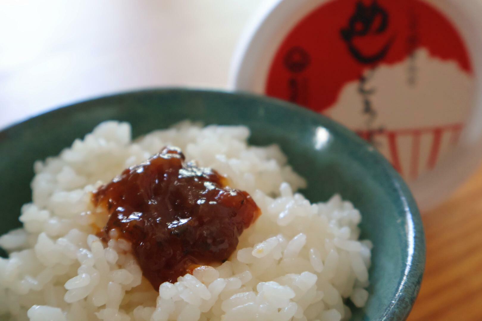 あつあつのご飯にのせて食べるのがおすすめ