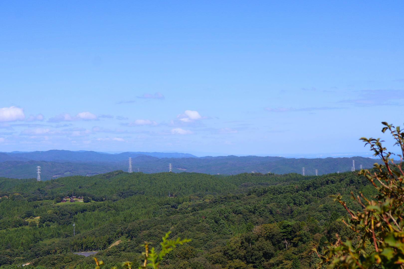 空気が澄んでいたので遠くの山まで見えました