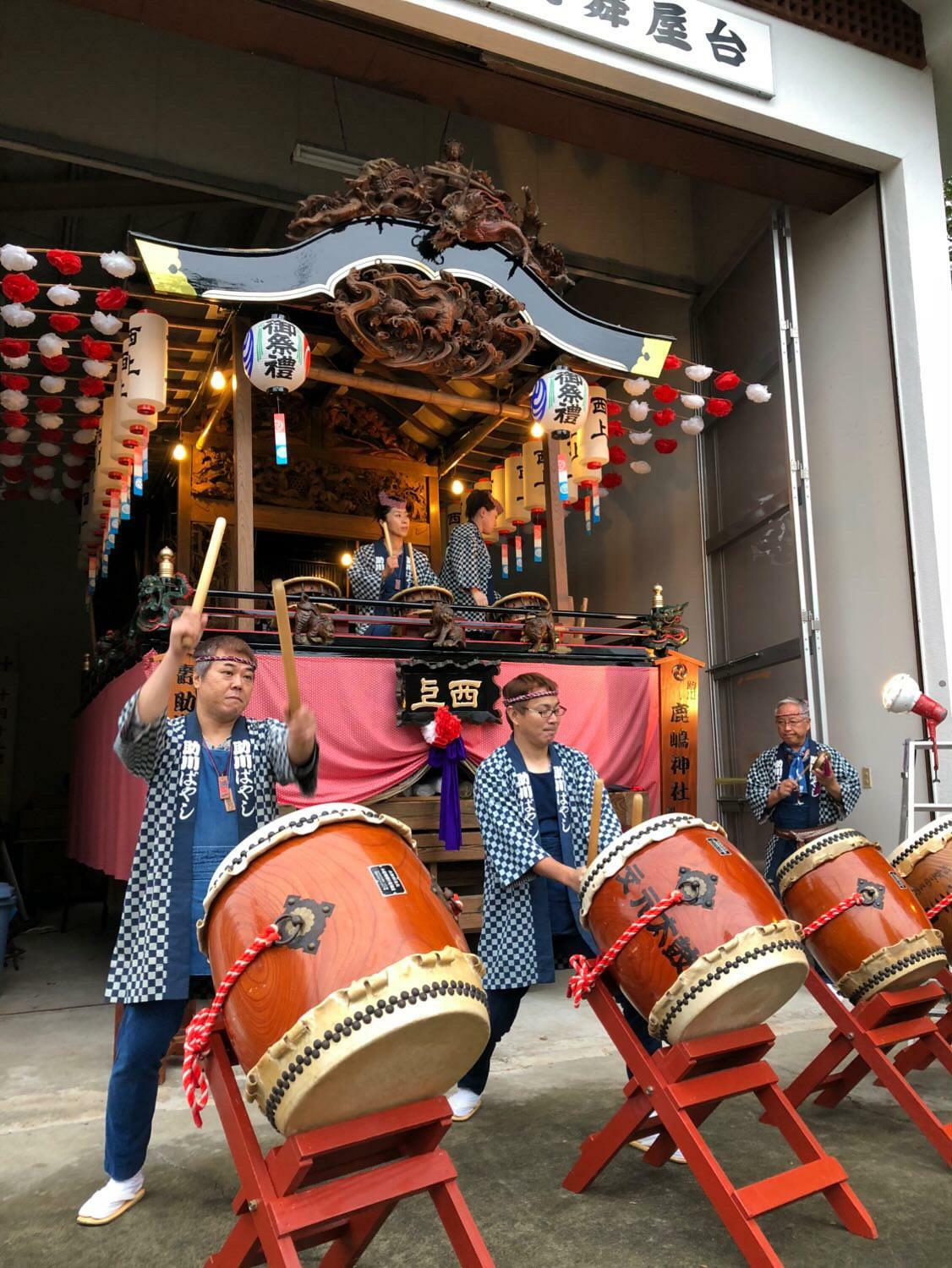 舞屋台と助川ばやし（写真提供：助川鹿嶋神社）