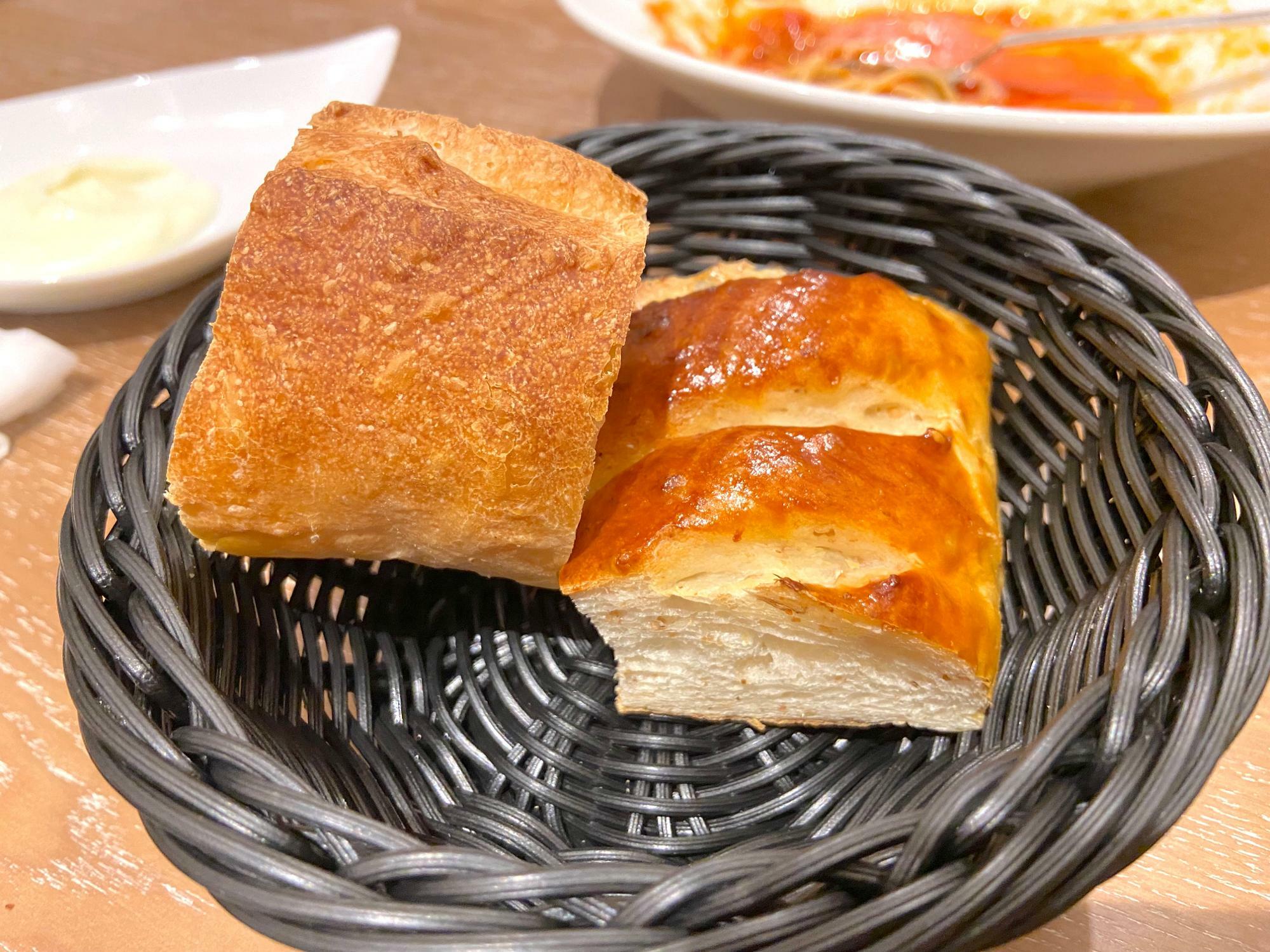2〜3口サイズのフランスパン&よもぎパン