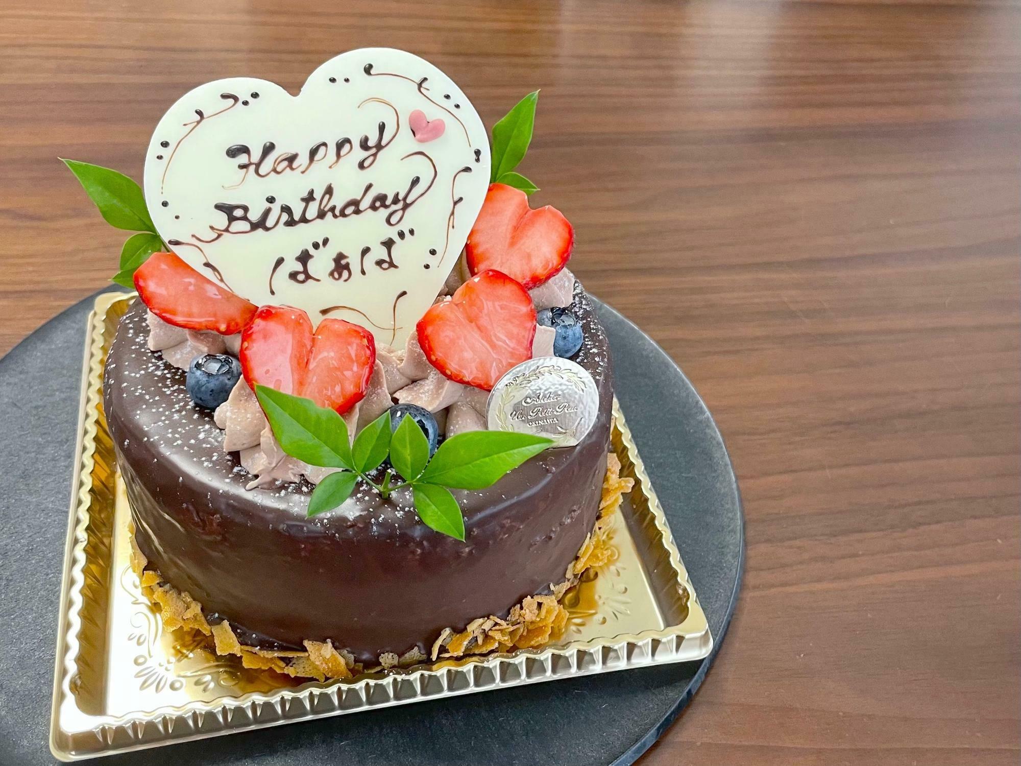 筆者母（60歳）のお誕生日ケーキ：オレ・オーレ