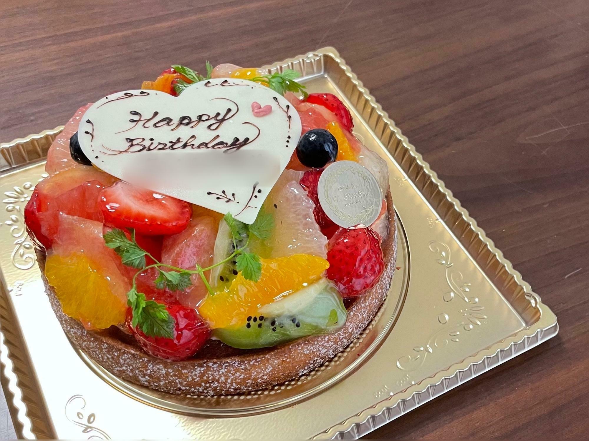 家庭教師の先生（年齢不詳）のお誕生日ケーキ：タルトフリュイ