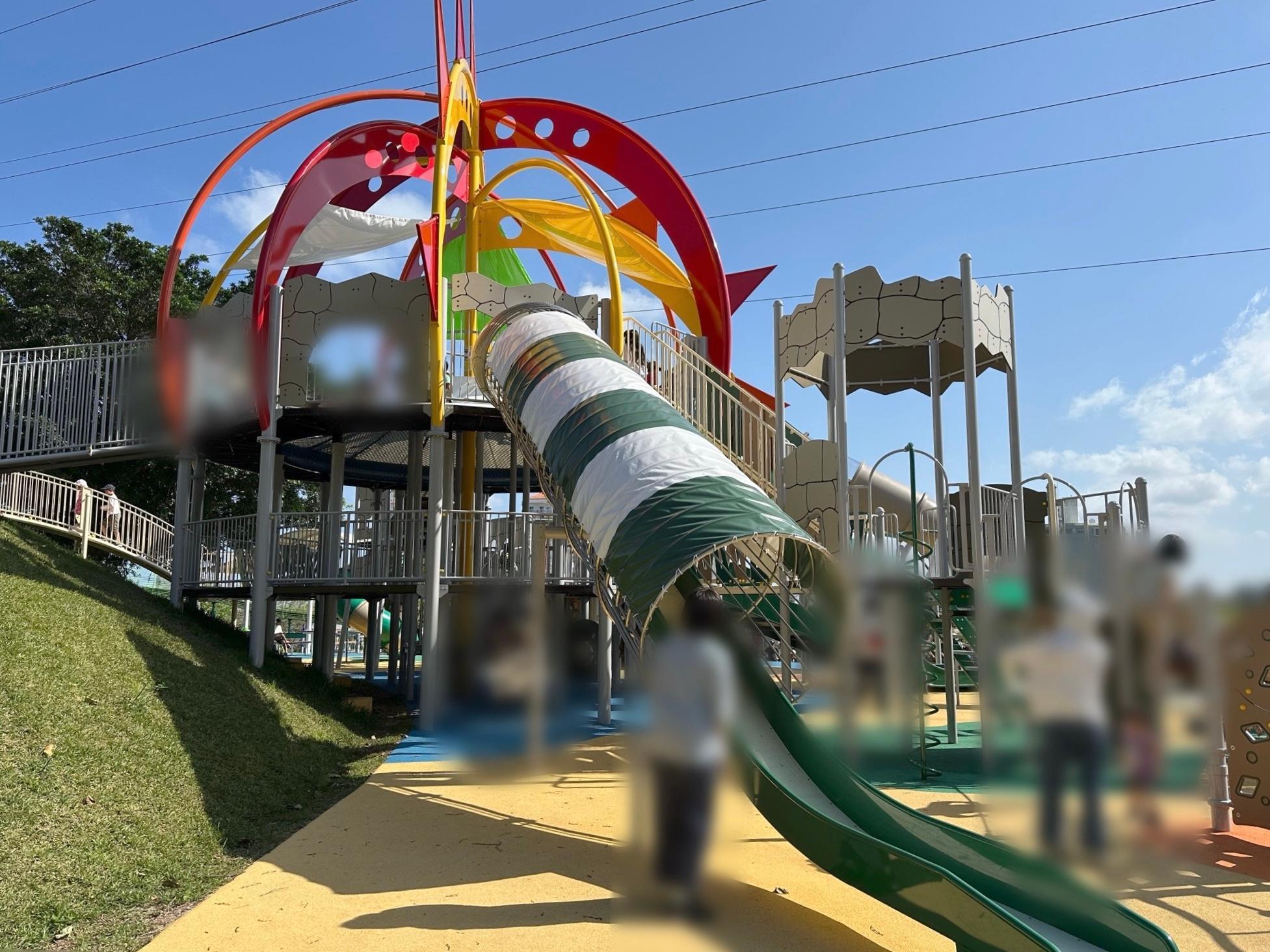 大学が見える公園 県道330号線から見える太陽の遊具が2025年4月1日より利用可能に