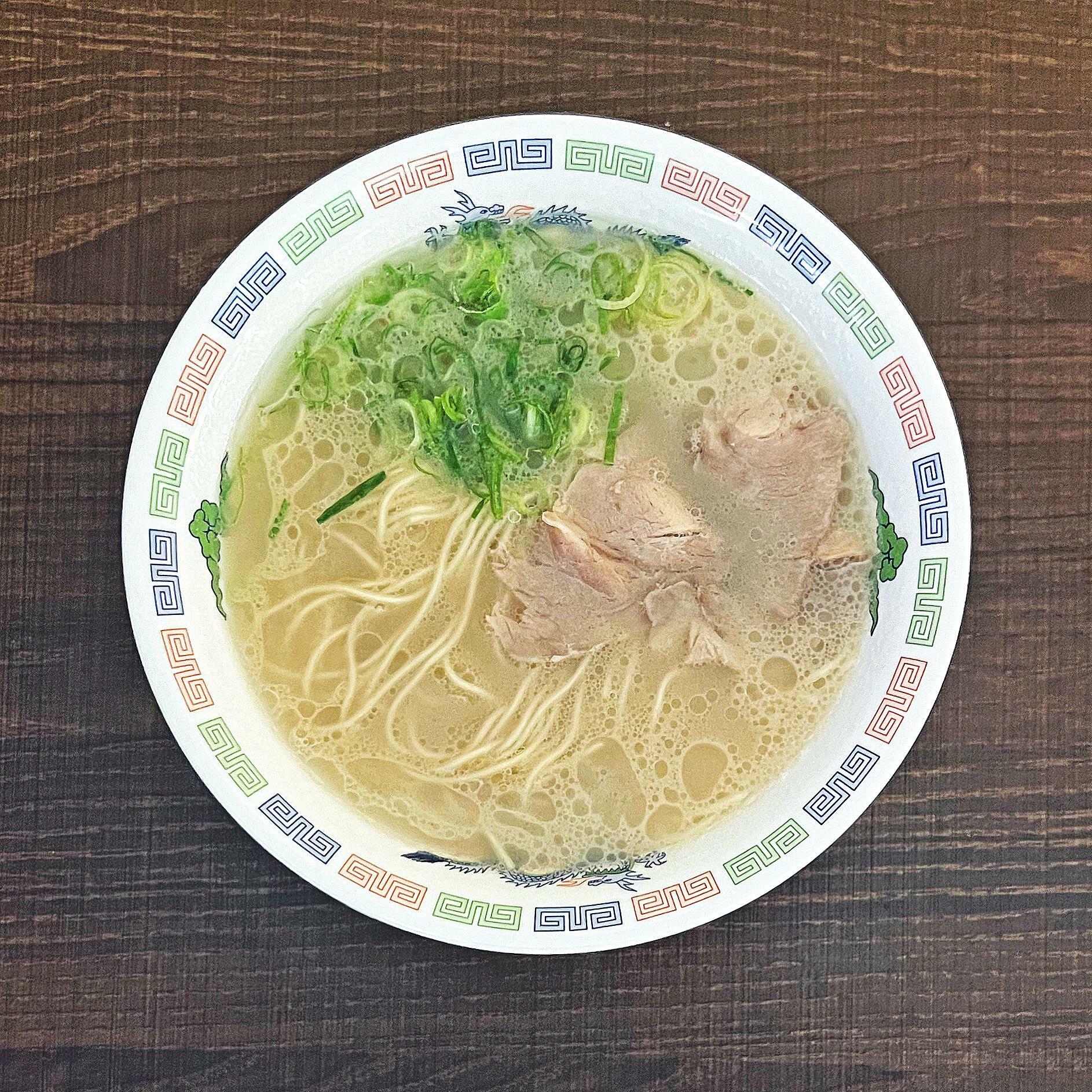 こちらの「博多ラーメン」が一杯290円で福岡最安値