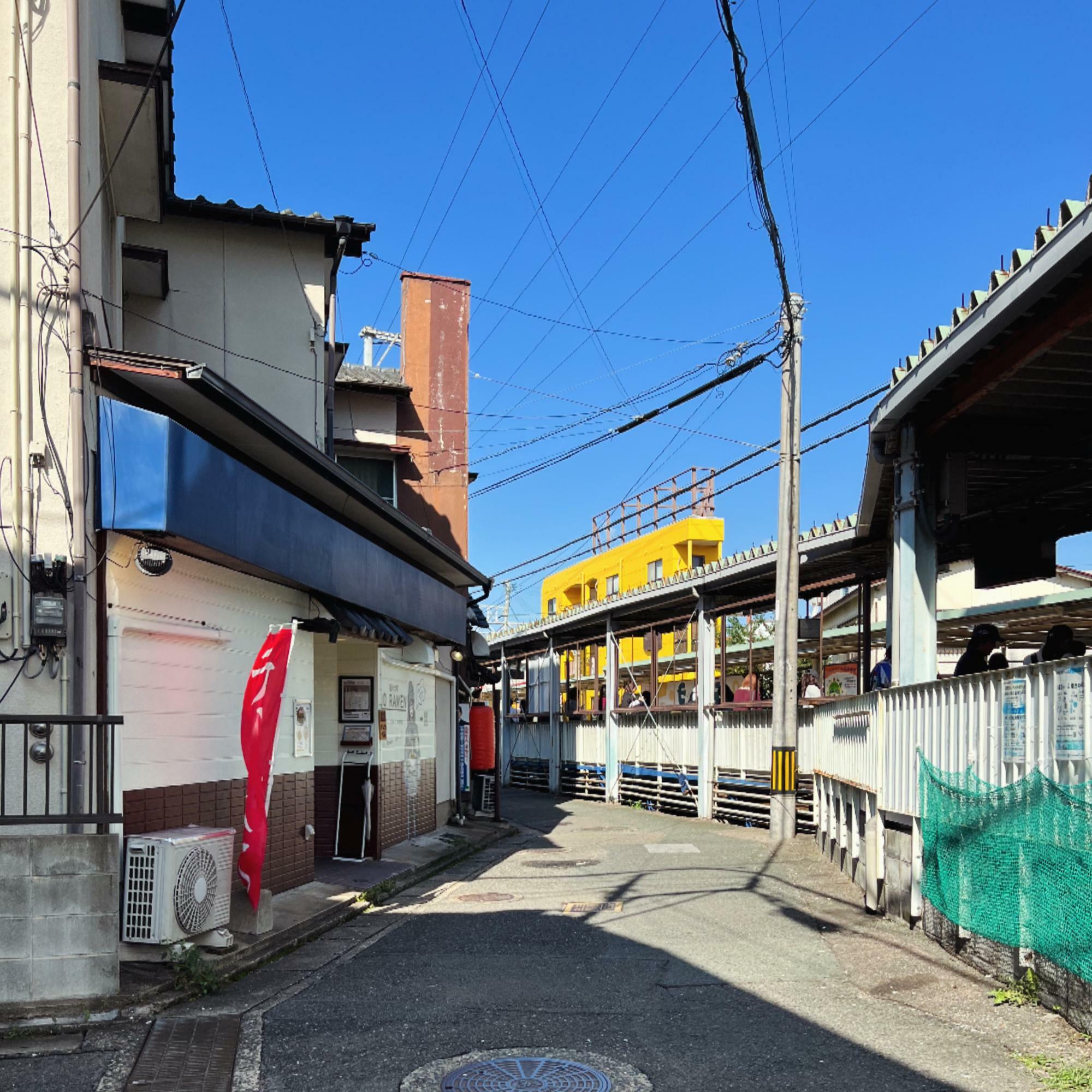 西鉄井尻駅のホームからも目と鼻の先