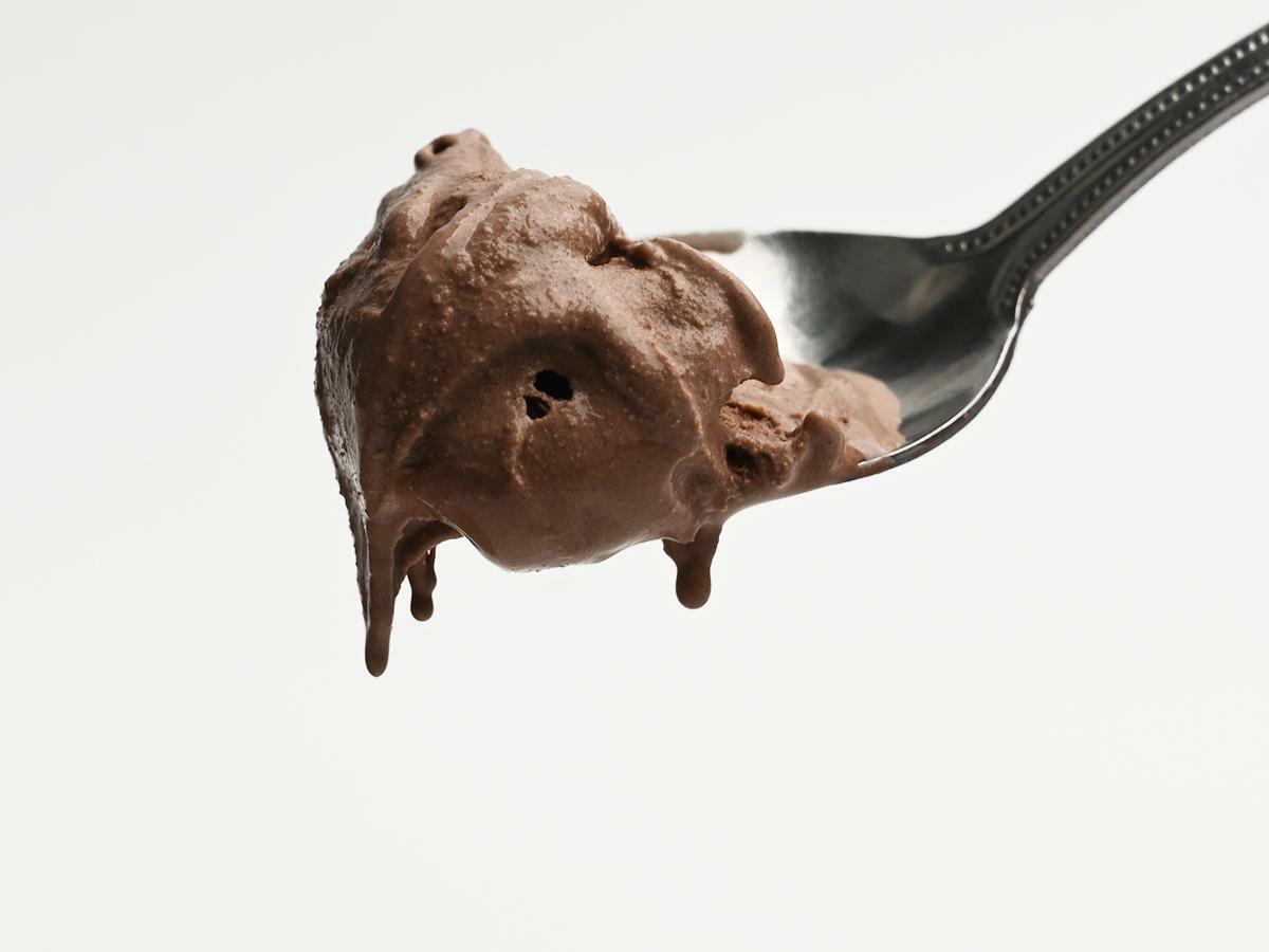 赤城乳業『もはや生チョコを凍らせたようなアイス』