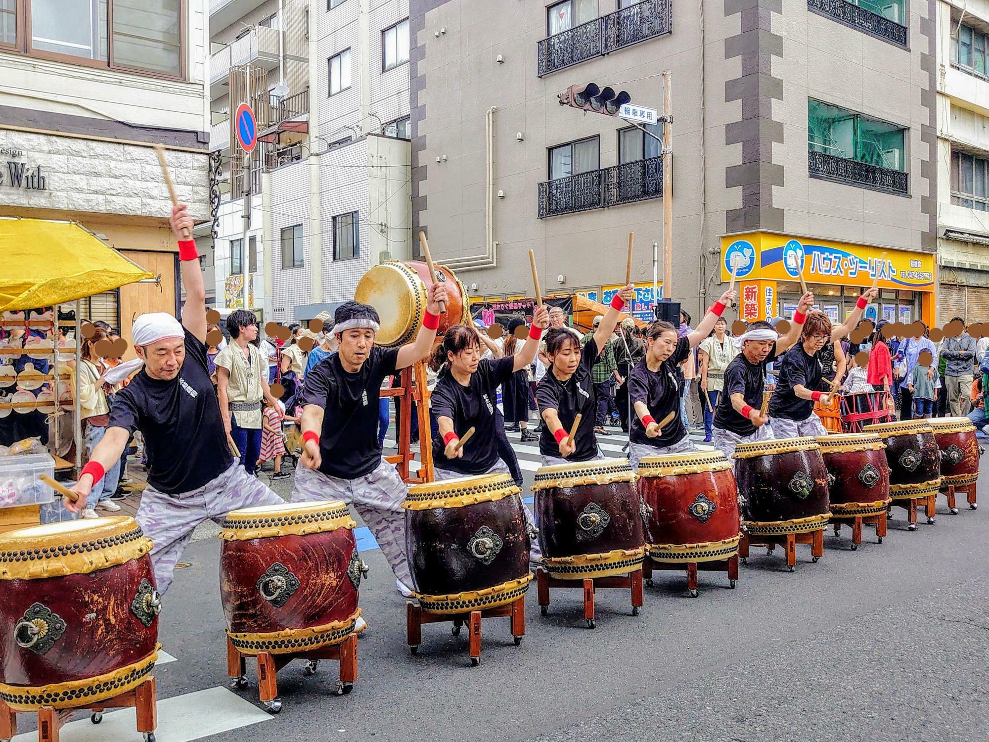 「和太鼓建翔」の演奏