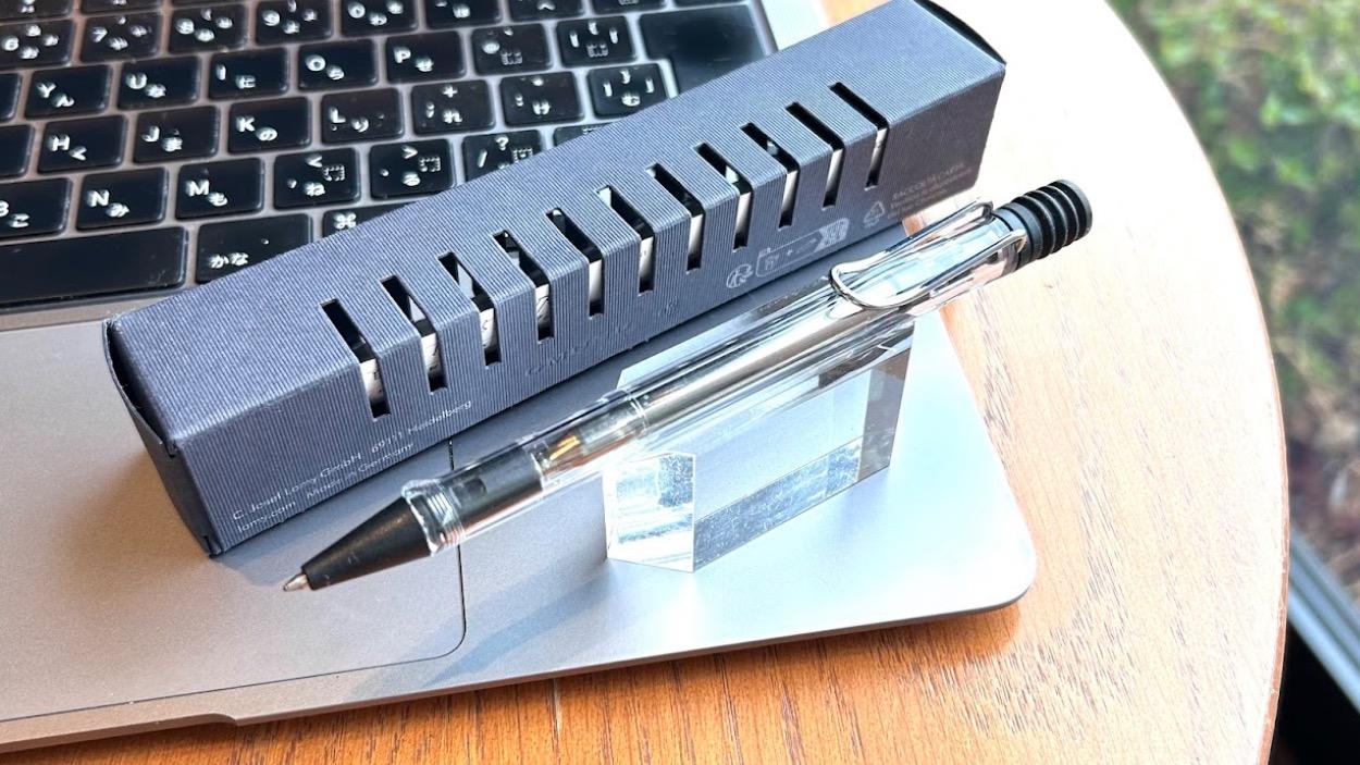 ジェレミー・レナー&ヘイリー・スタインフェルド 直筆サイン 11×14インチ ジェレミー・レナー&ヘイリー・スタインフェルド 直筆サイン 11