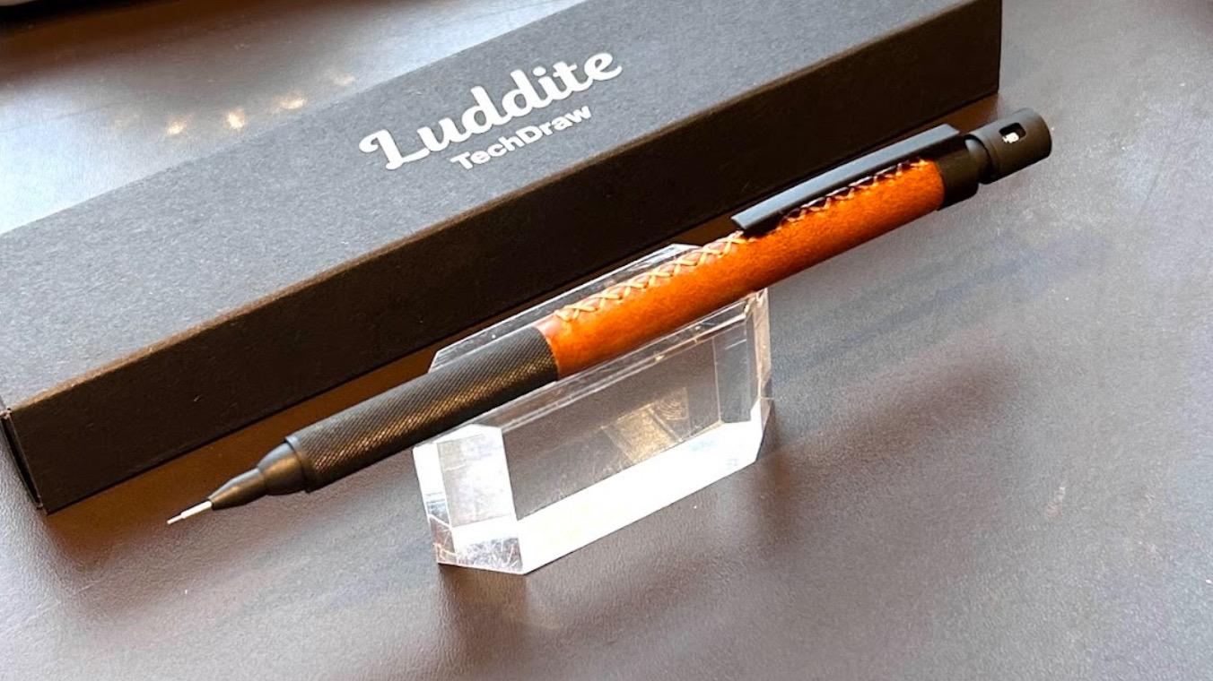 経年変化が楽しめる！ラダイト「テックドロー2 レザーモデル