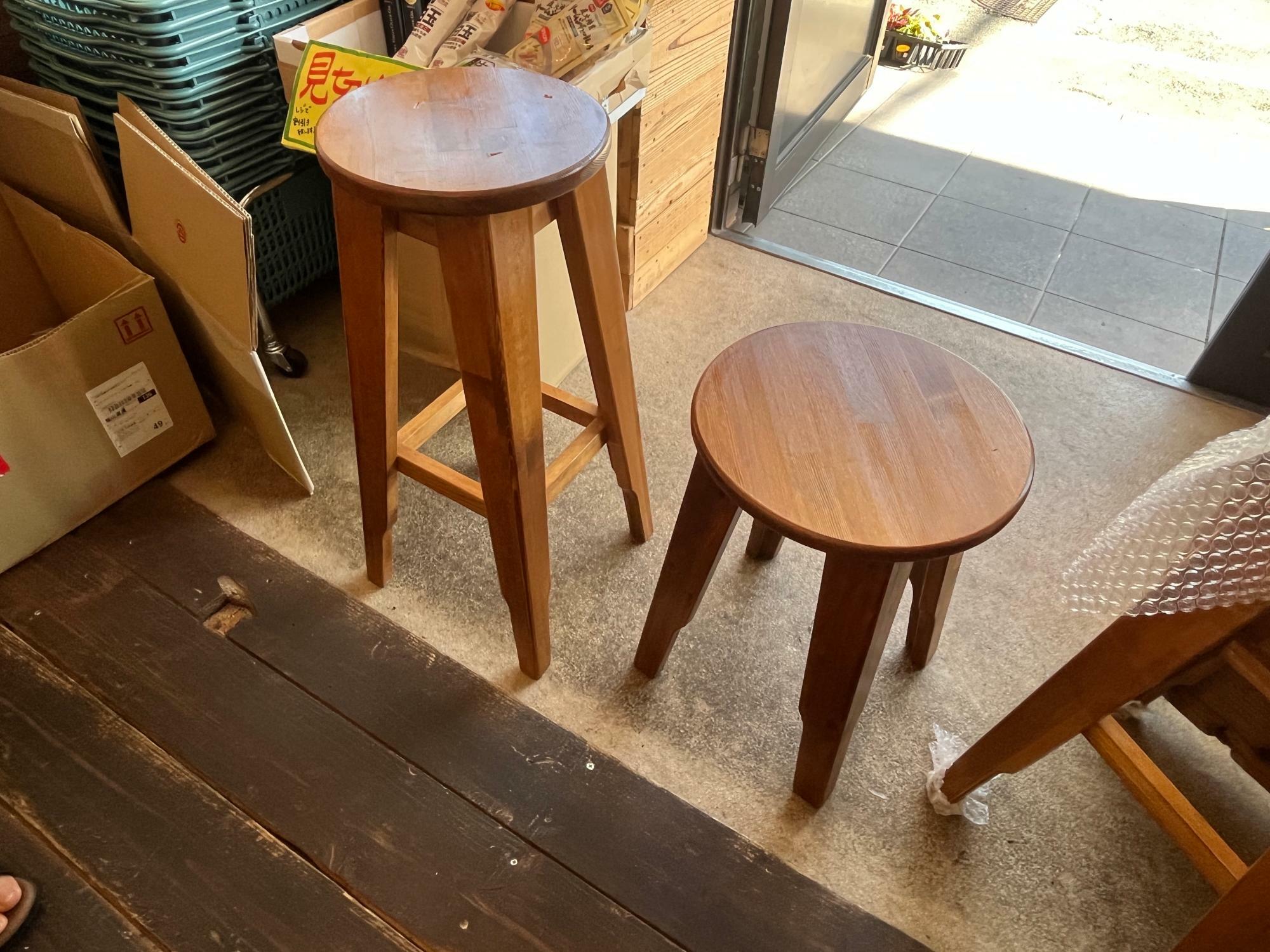 木工椅子は2サイズあります