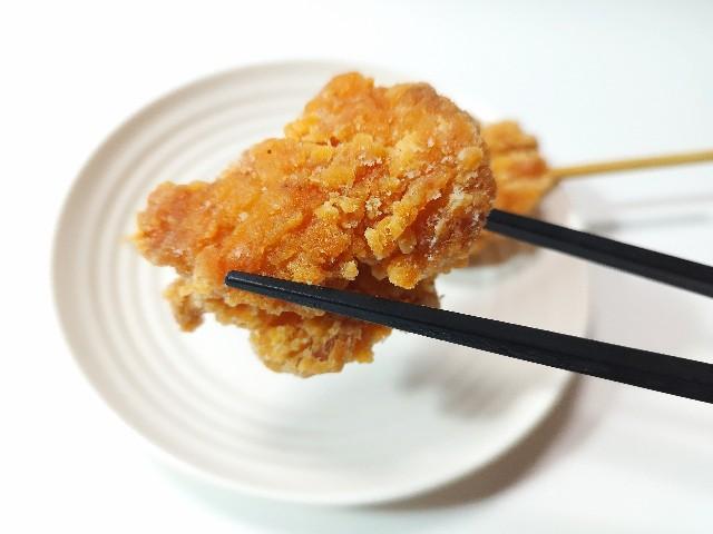 からあげ棒 実食】セブン-イレブンの話題になった人気からあげ棒が全国販売