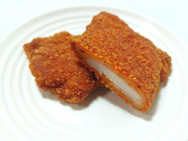 ファミリーマートから新登場!! 遂に看板商品にもレッドが登場