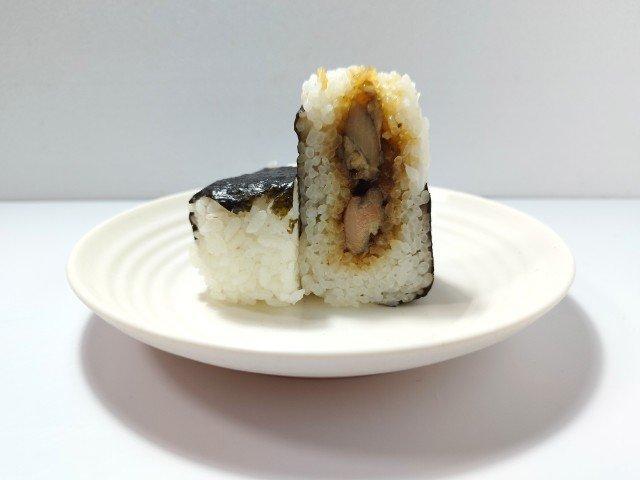 セブン-イレブンから新登場!! 食べ出すと止まらなくなるおいしさ