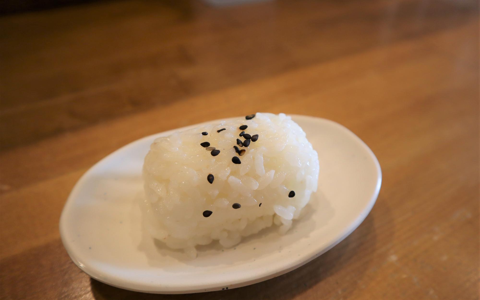 少し食べたい時に丁度いい量です。ご飯がおいしく炊きあがっていて、塩加減も最高でおいしかったです。（ご提供していただきました）