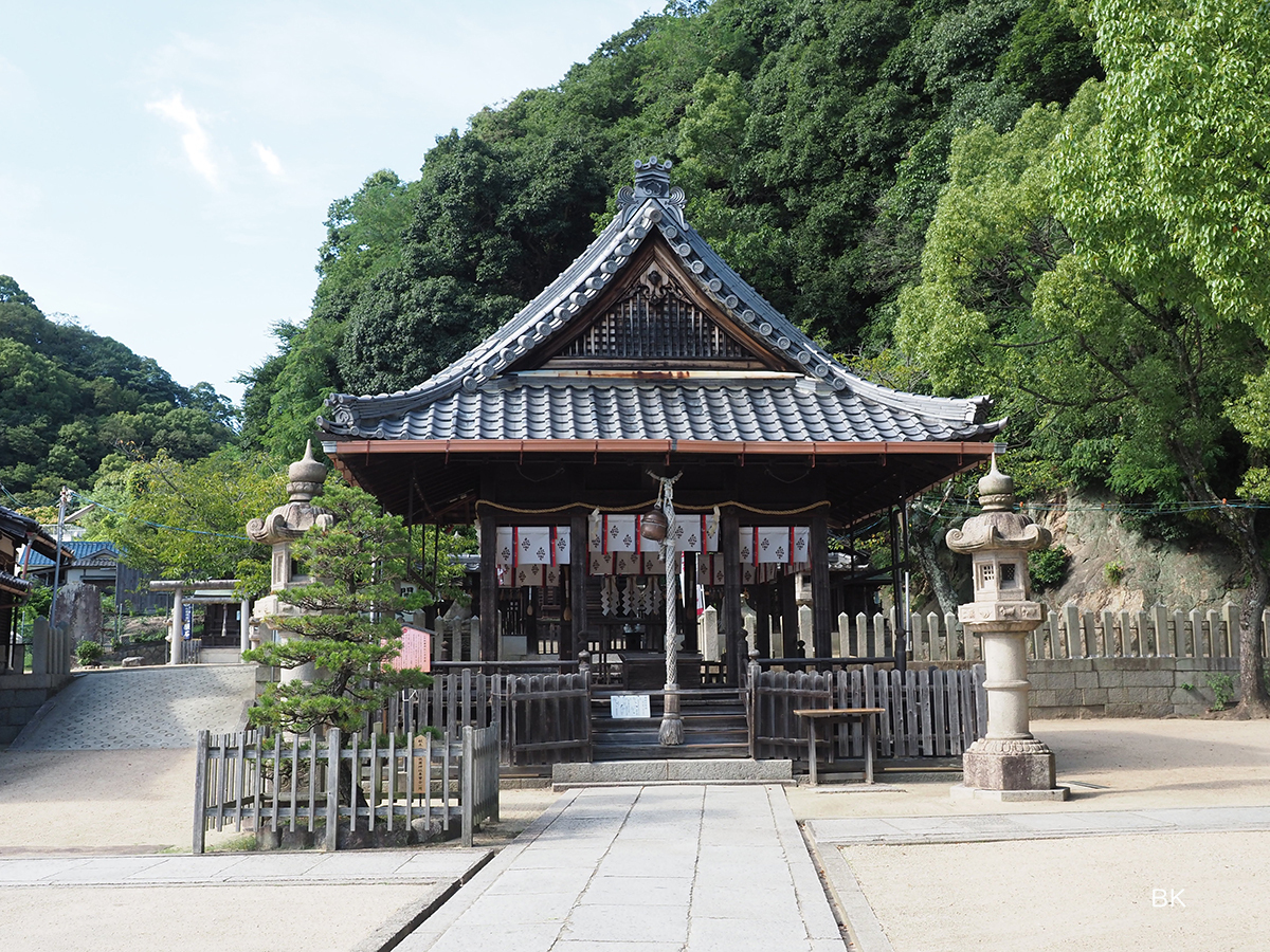 ほたるが鍵谷美晴と参拝する神社。