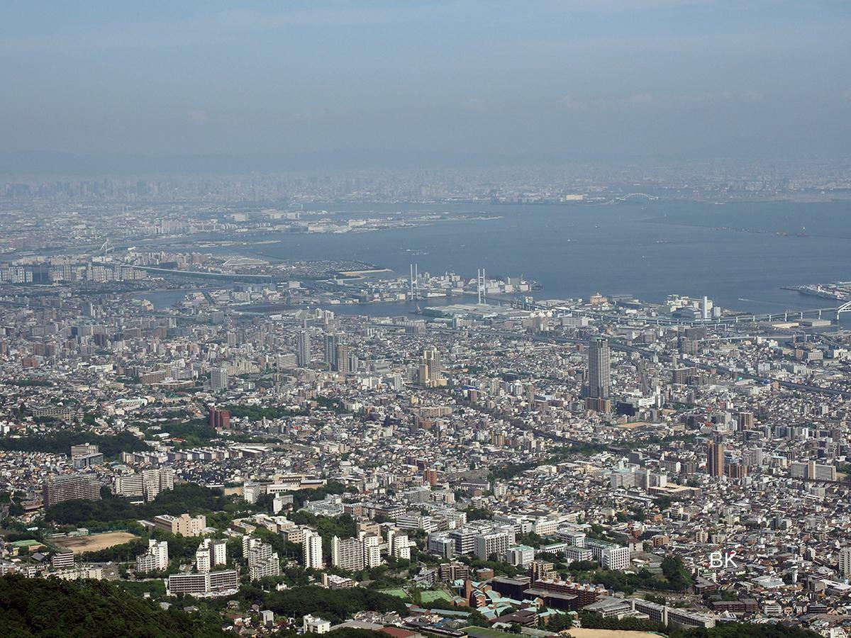 大阪まで見渡せる眺望。