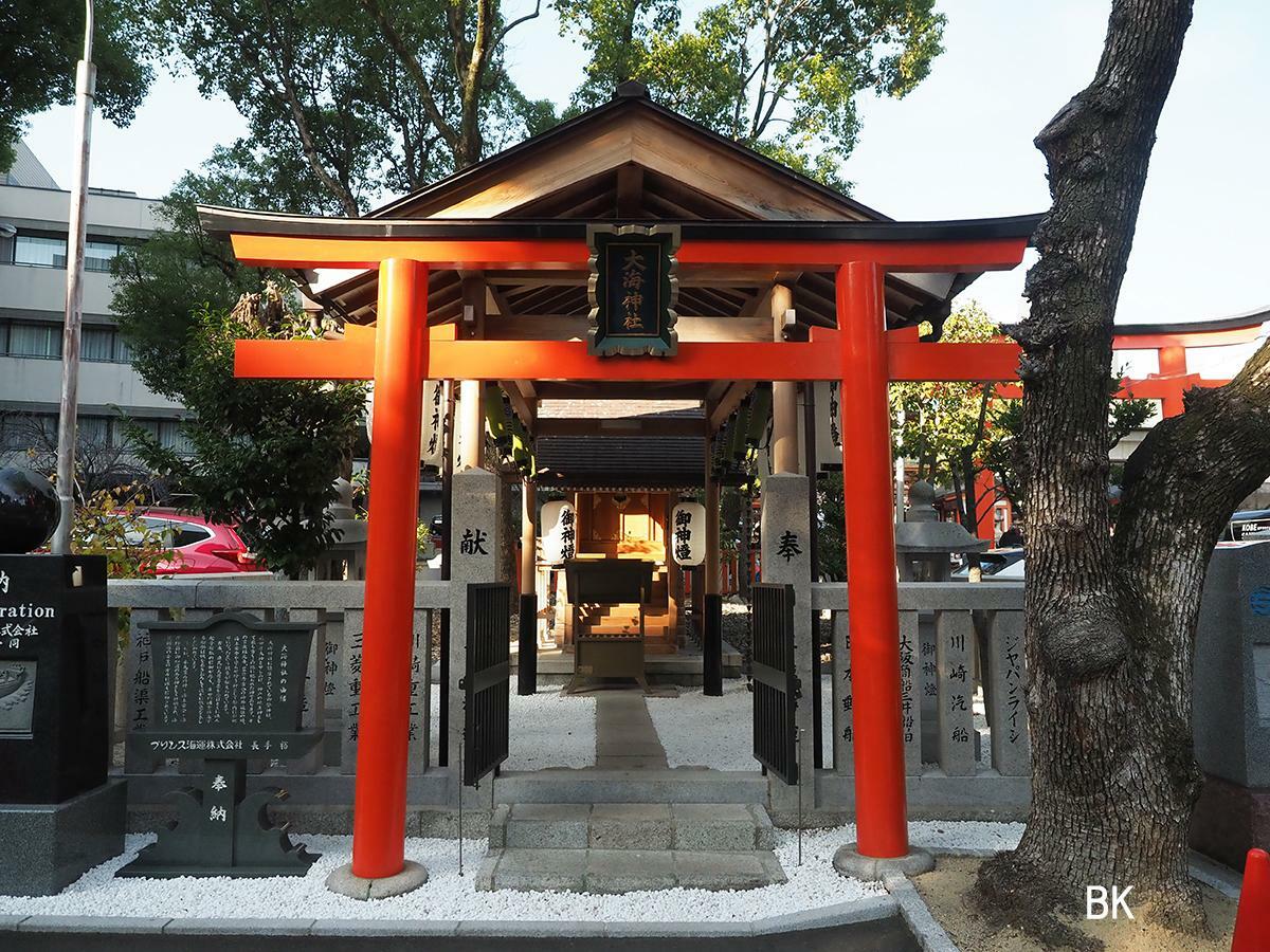 生田神社境内に鎮座する大海神社。