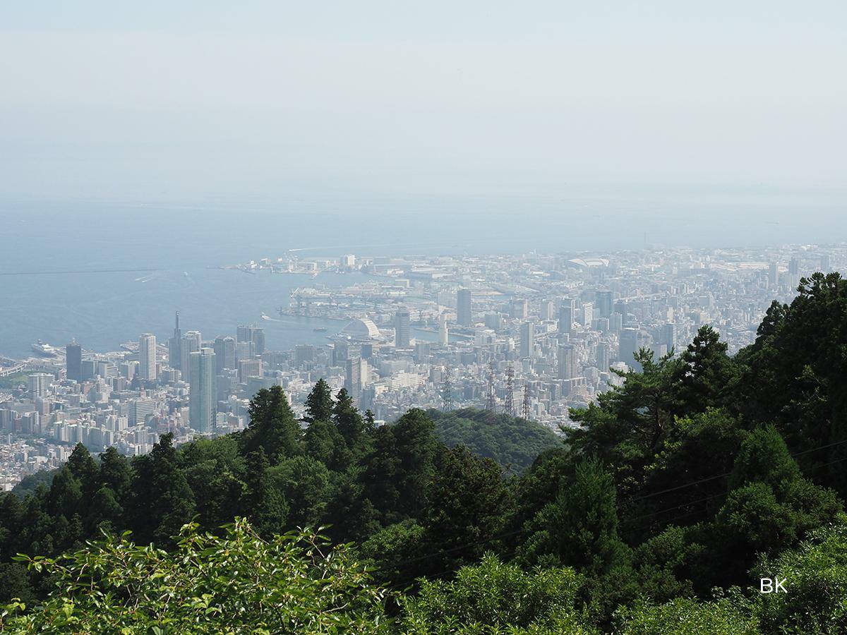 掬星台からの神戸の風景。