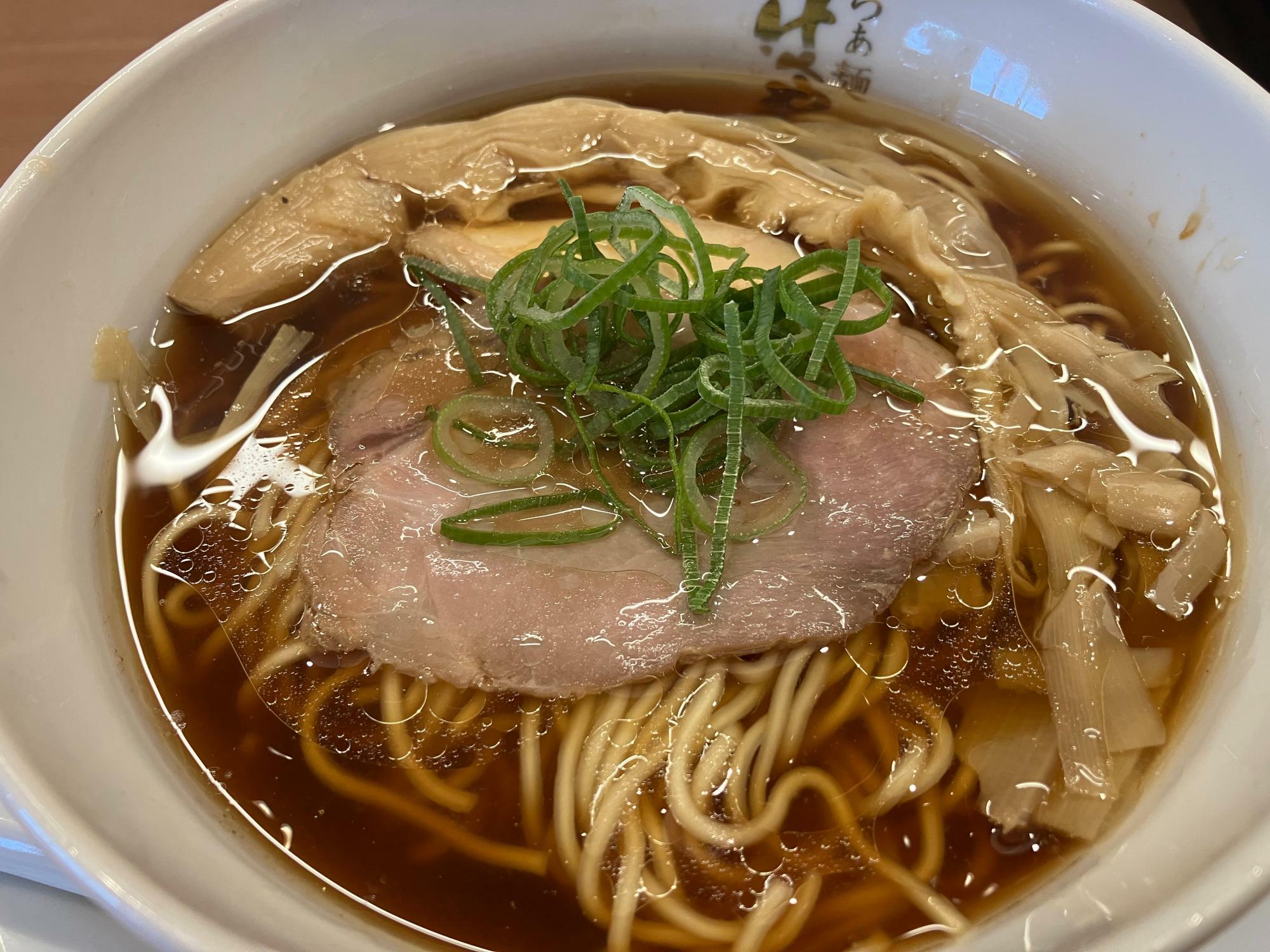 らぁ麺はやし田入間店でいただいた「醤油らぁ麺」