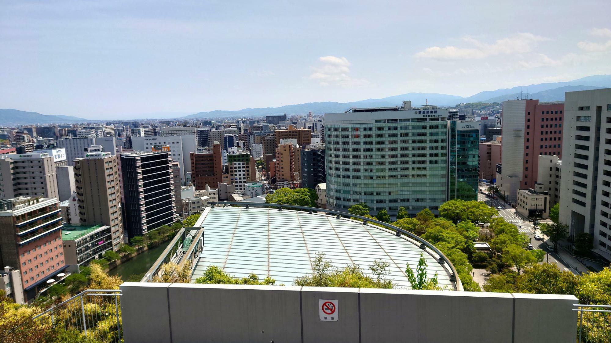 屋上展望台前からみた風景