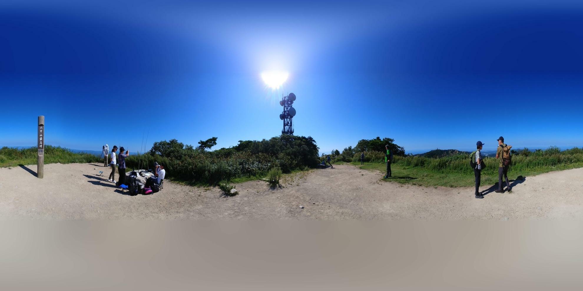 最高峰地点のパノラマ写真