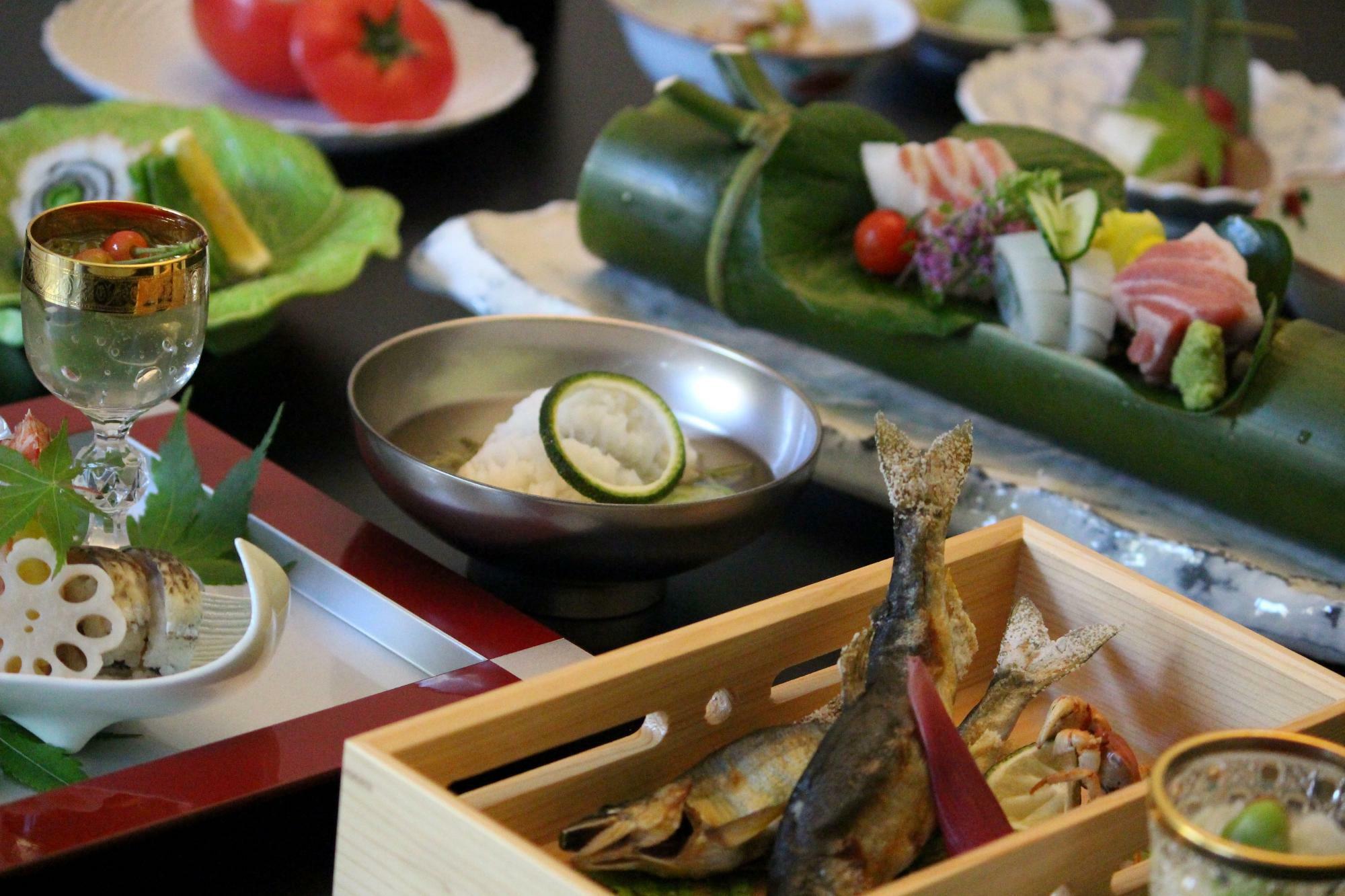 食事の一例　ホテル本能寺提供