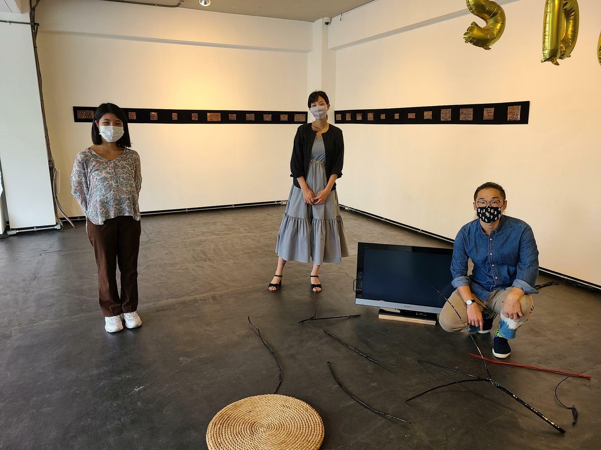 京都芸術大学大学院グローバルゼミの現代美術作家グループが鋭く社会に訴えかける作品を展示