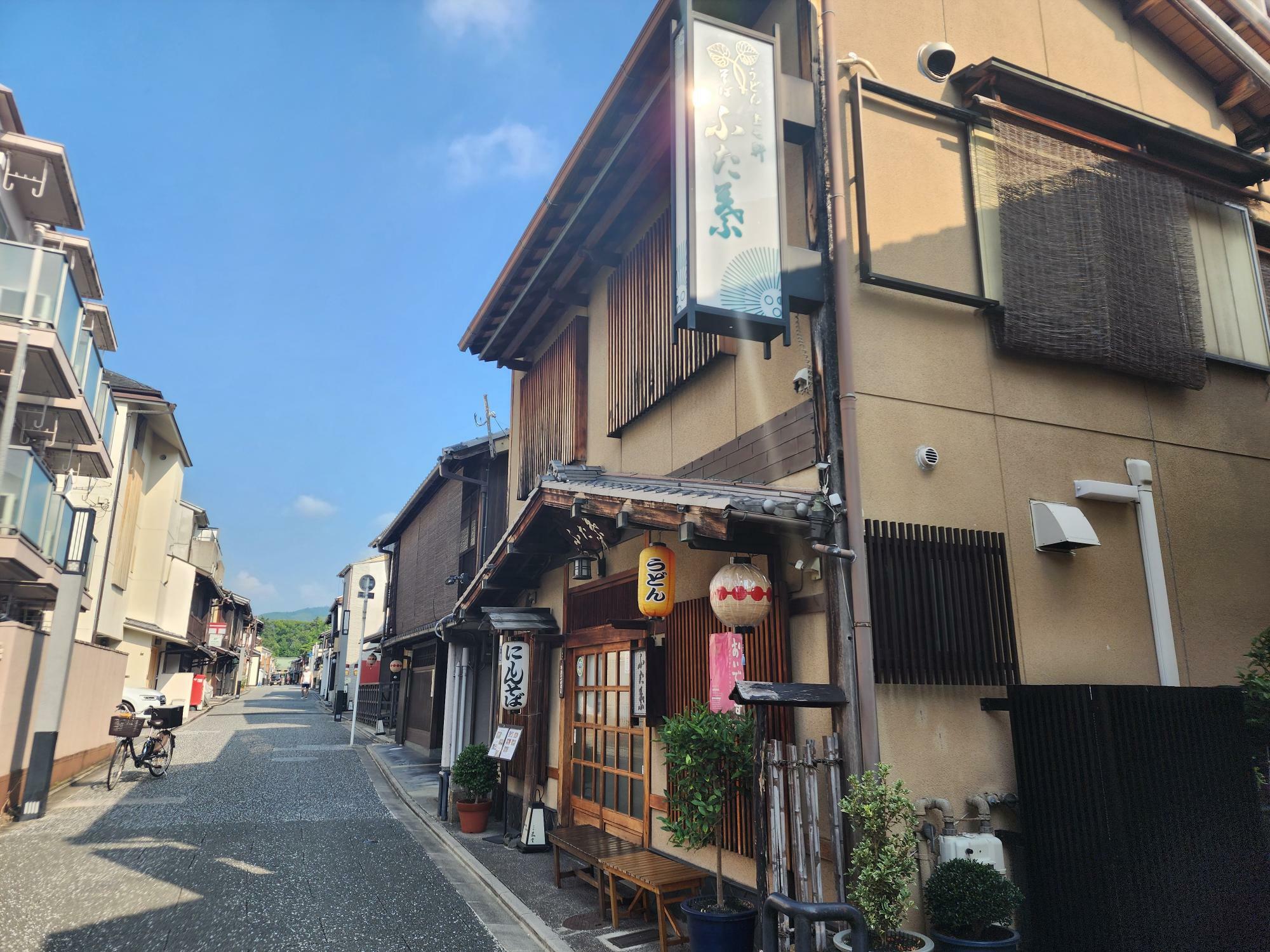 　秀吉の行列が立ち寄ったとされる北野上七軒