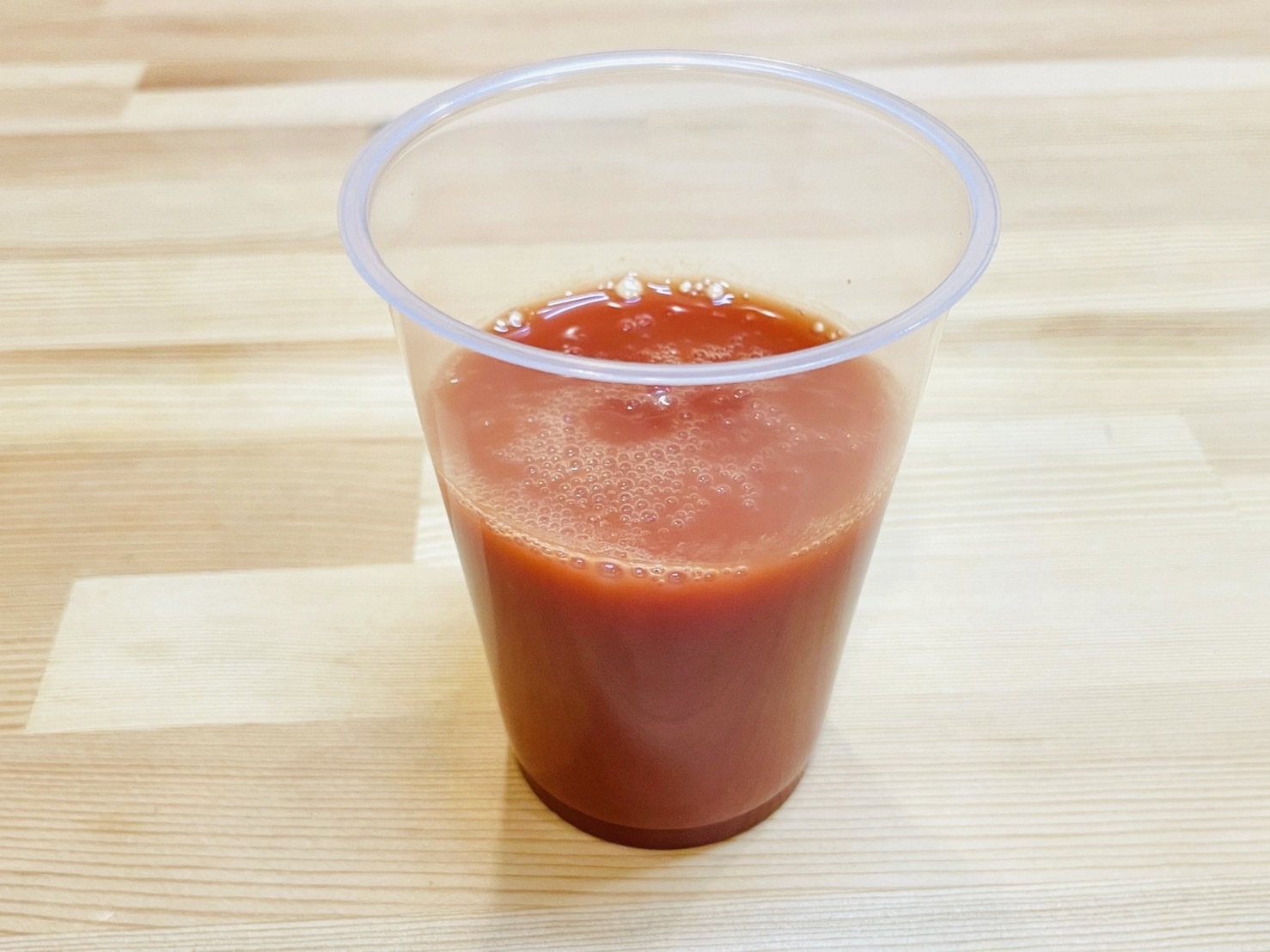 トマト約3個分が凝縮されたトマトジュース。1パック150g入っています