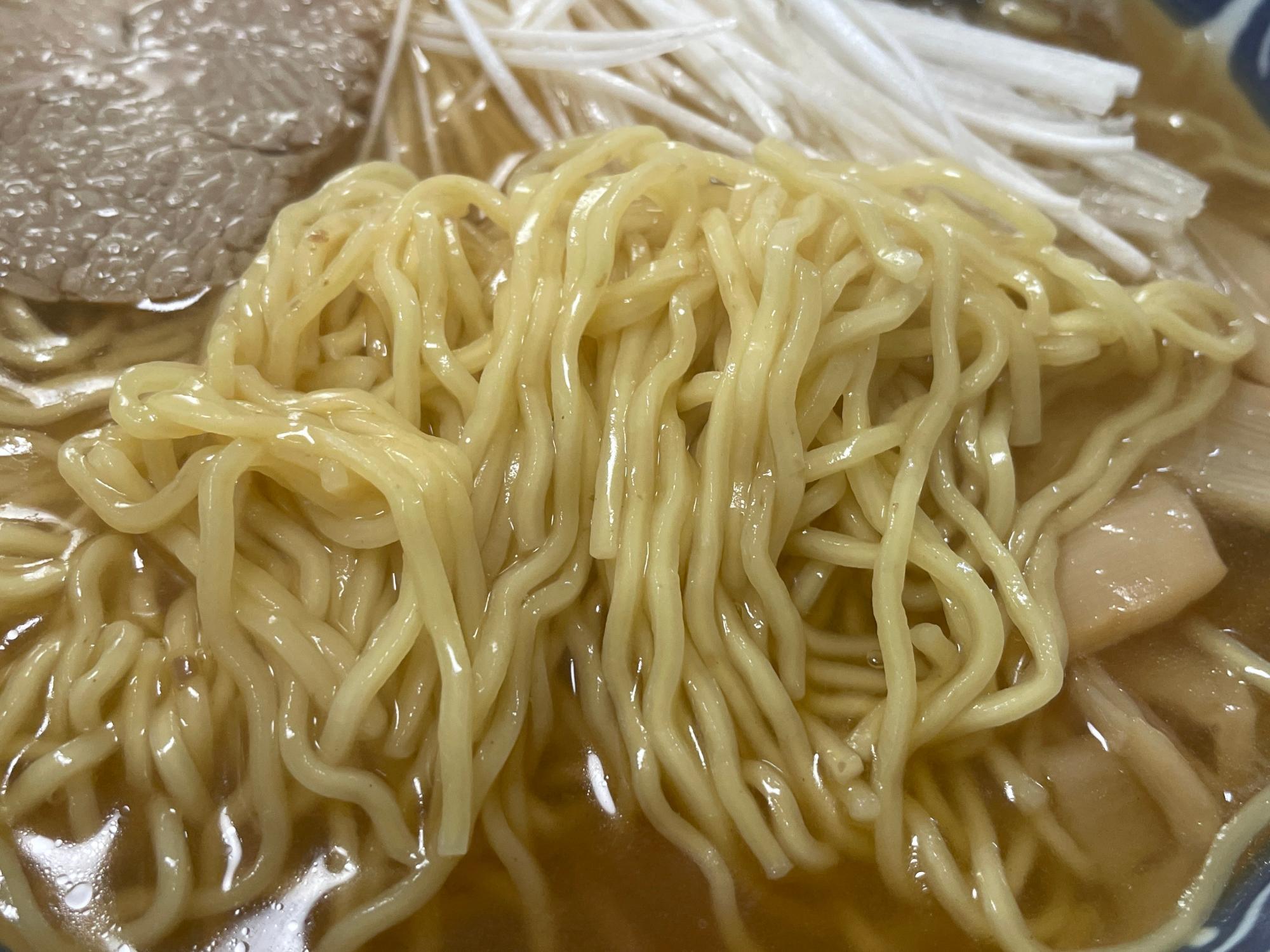 いぶりがっこ風味の麺