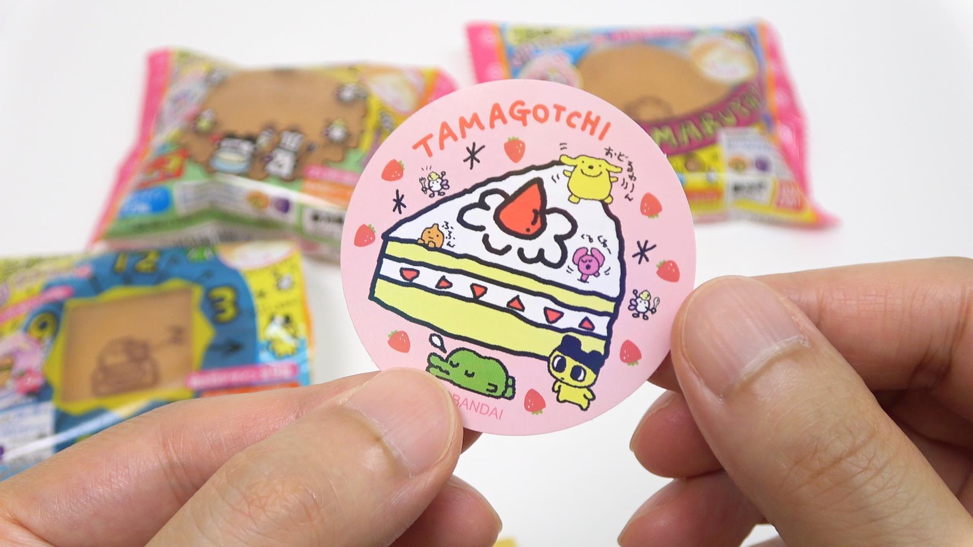 ファミマ新発売!懐かしくて集めたくなる「たまごっち」の ファミマ新発売!懐かしくて集めたくなる「たまごっち」の