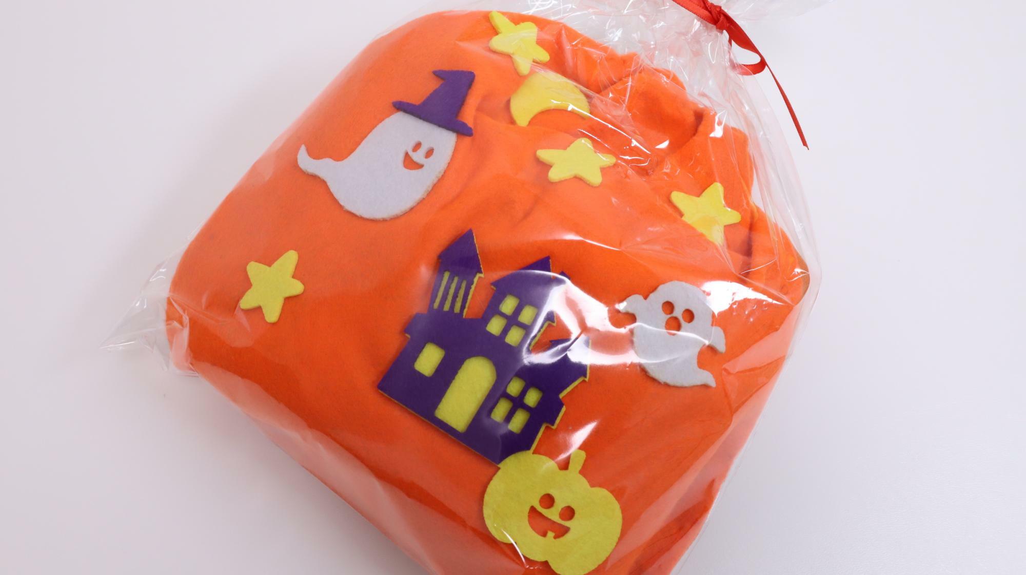 大阪の駄菓子屋で売っていたハロウィン駄菓子バッグ　お子さんへのお土産にも良さそうです