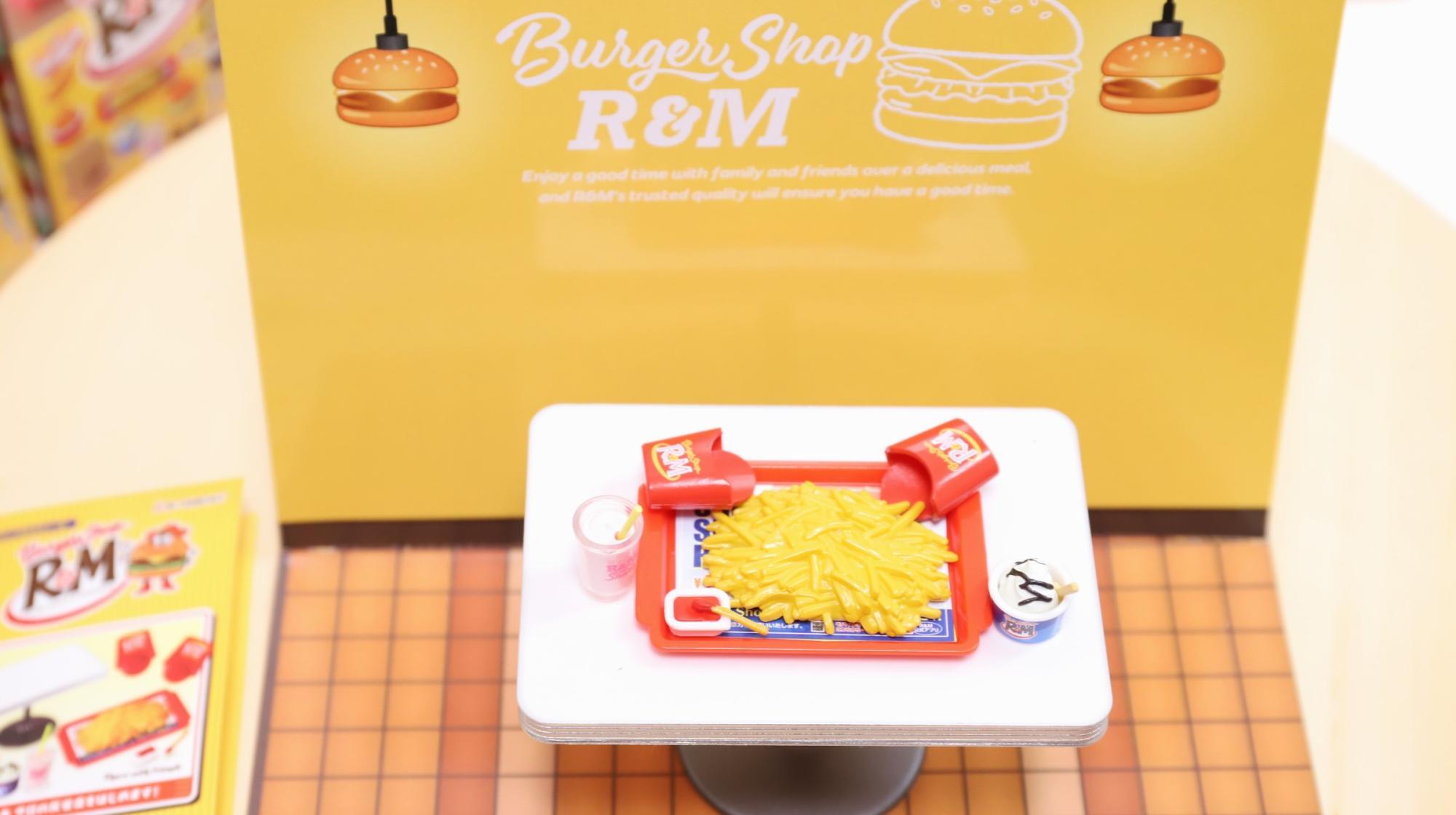 RE-MENTぷちサンプルシリーズ「Burger Shop R&M」　ポテトたっぷりの反省会っていいなぁ