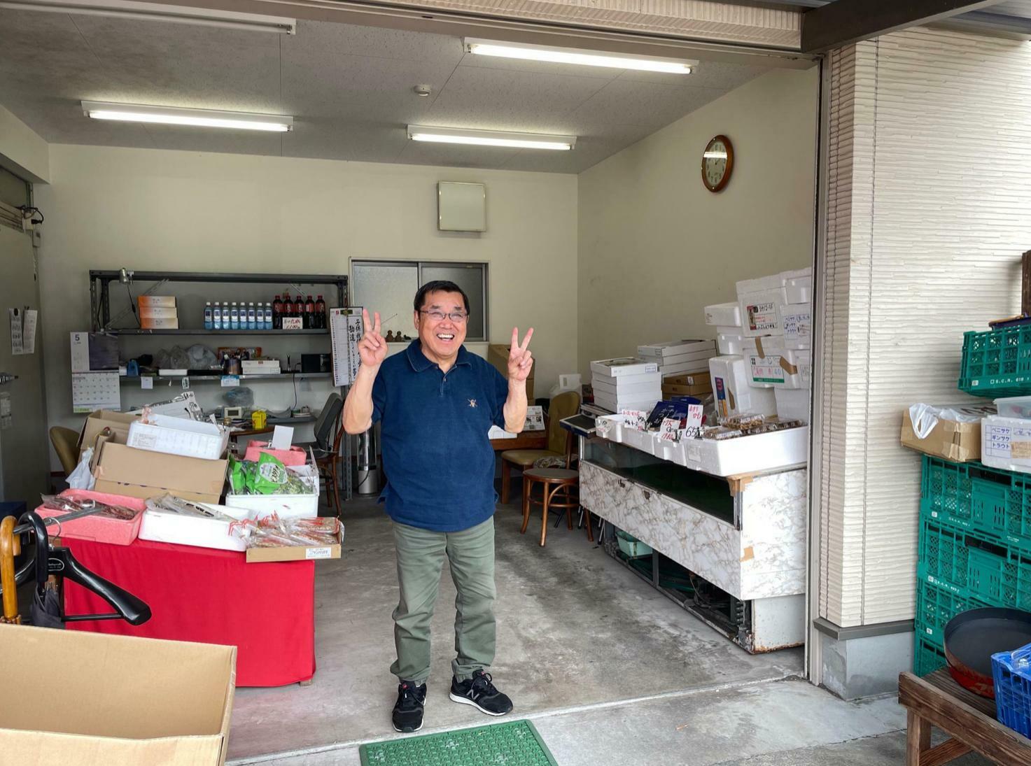 女性の出店者が多い中で、田口さんはみんなのお父さん的存在。