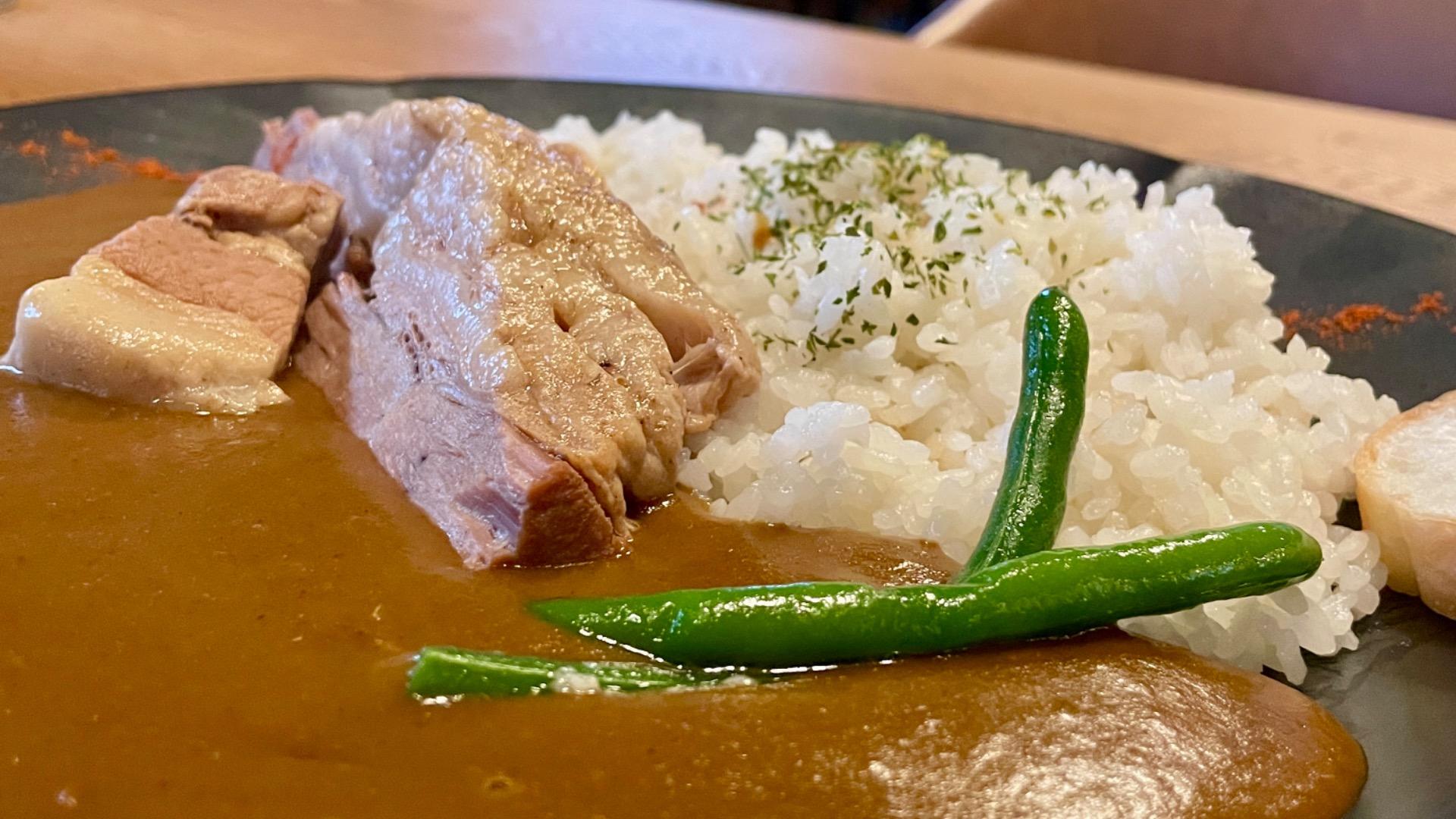 420CAFE」の『安威川DAMカレー』（GRAVITATE OSAKA）【たかつ