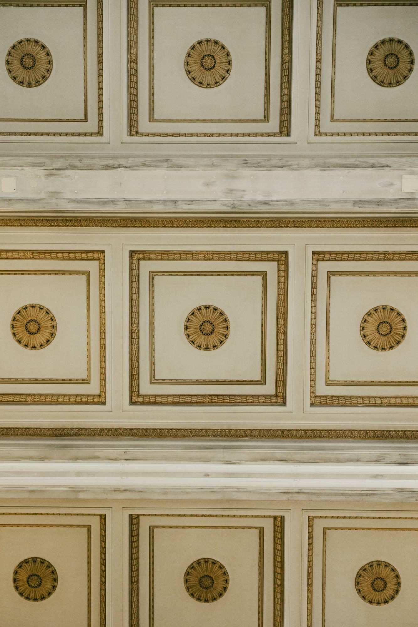 漆喰の天井が美しい、高田まちかど交流館（画像提供：フォトグラファー小熊文子）