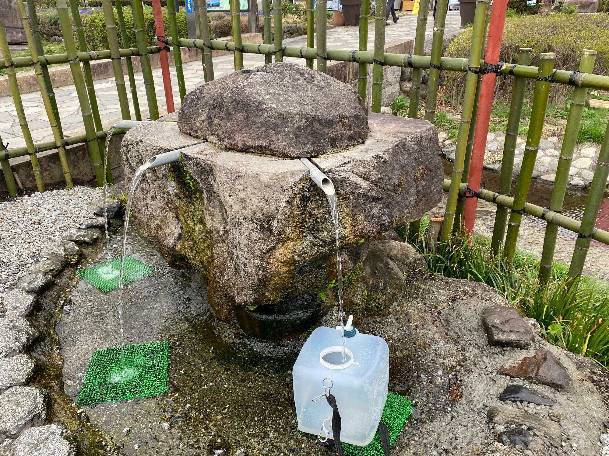 検査済みの南アルプスの天然水が汲み放題