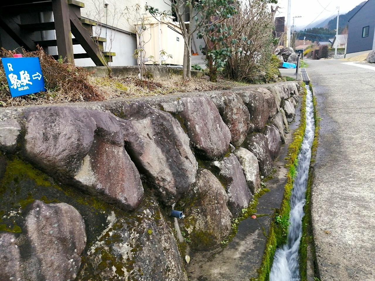 結構上まで上がっていく